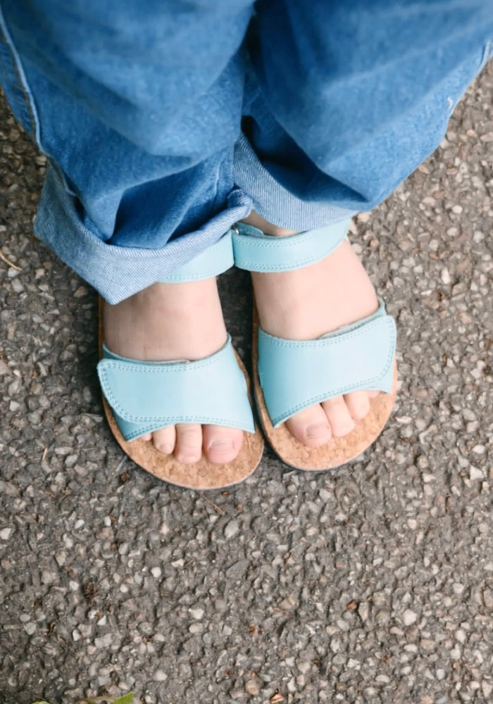 Sandale Barefoot din piele - Ashley Aqua Koel HipHip.ro