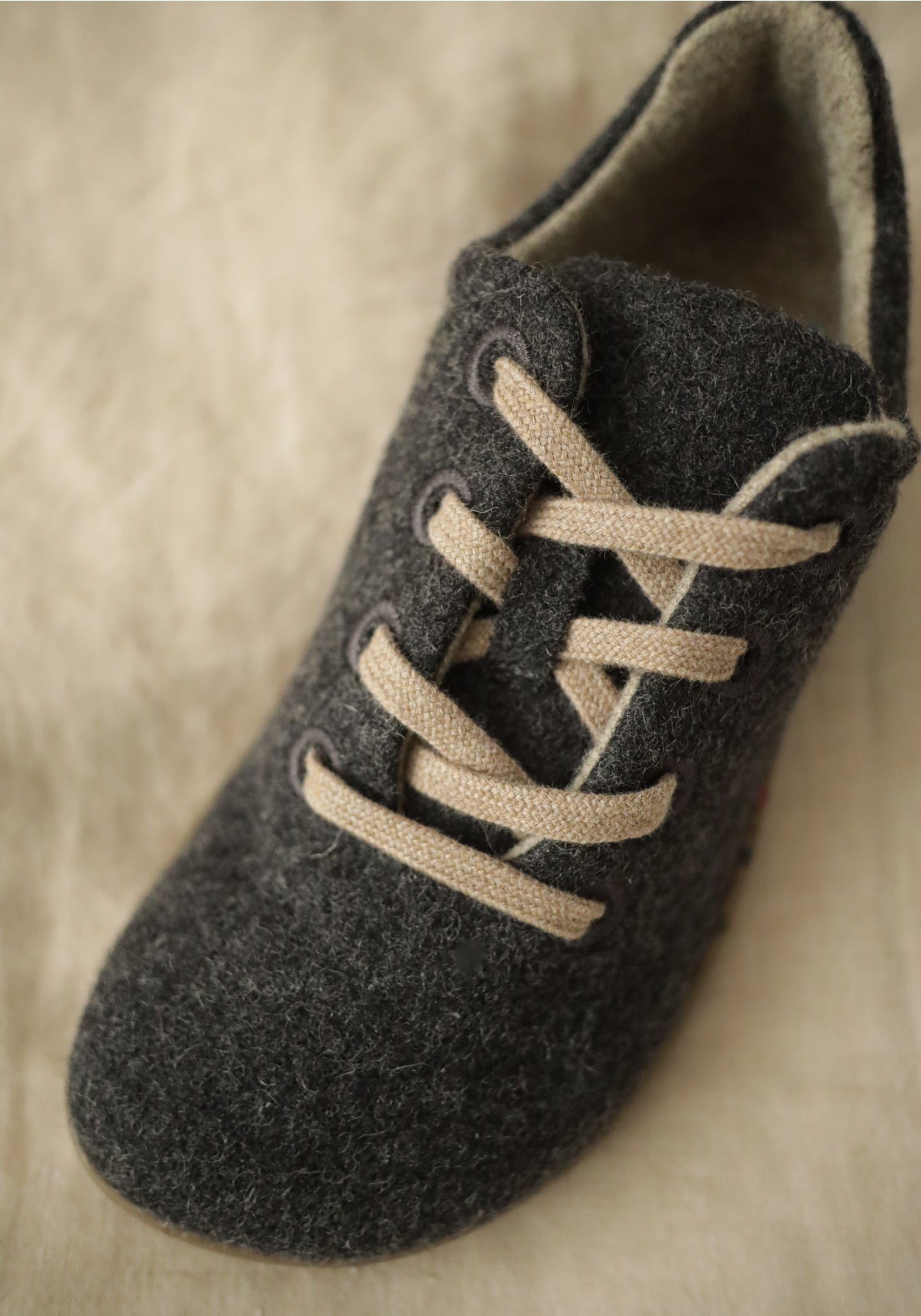 Sneakers Barefoot femei din lână merinos - Ines Dark Grey Koel HipHip.ro