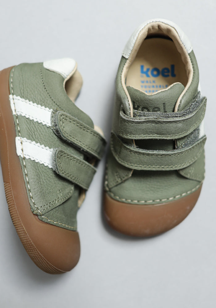 Sneakers Barefoot First Step din piele - Archie Olive Koel HipHip.ro