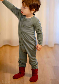 Șosete cu talpă plușată din lână - Poppy Red Hirsch Natur HipHip.ro