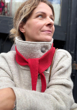 Eșarfă tricotată femei din lână - Scarf Scarlett Red