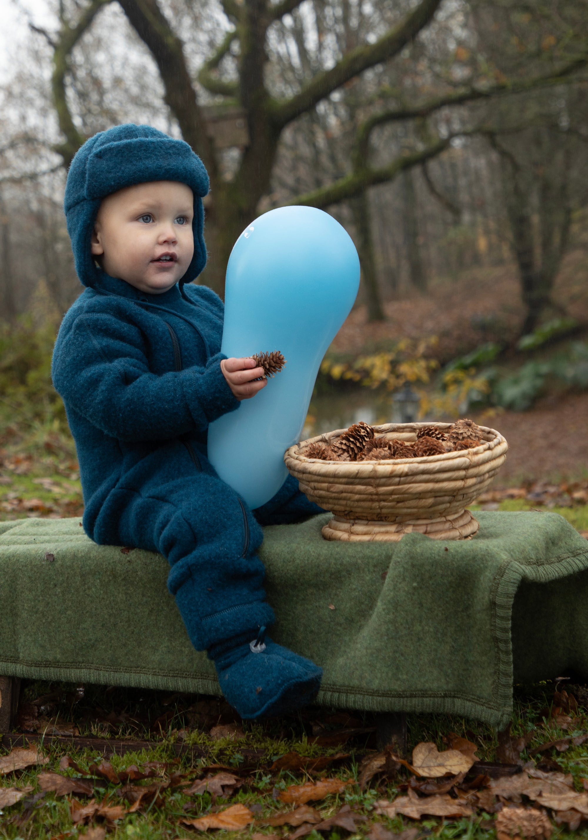 Salopetă cu mănuși și botoși fleece din lână merinos - Dark Turquoise