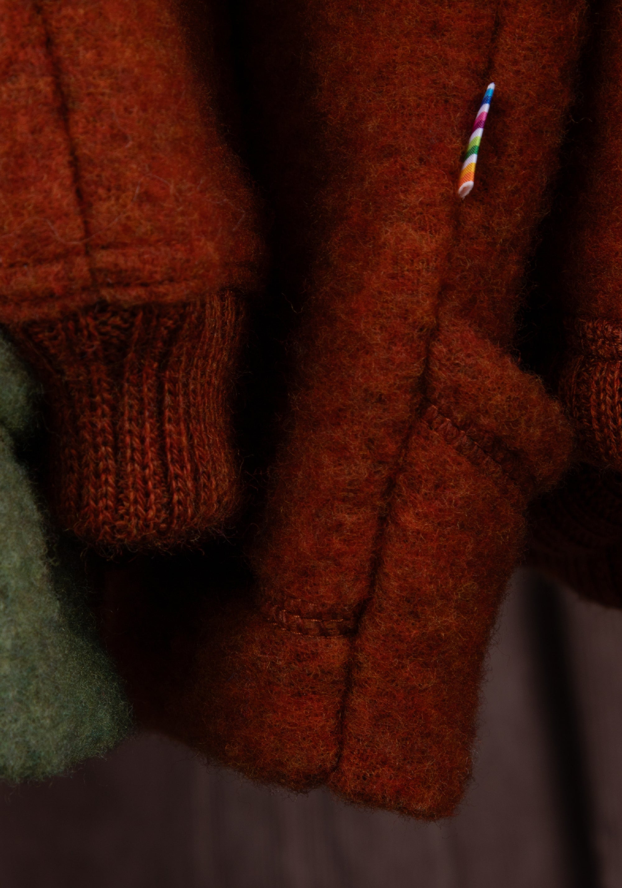 Salopetă cu mănuși și botoși fleece din lână merinos - Russet