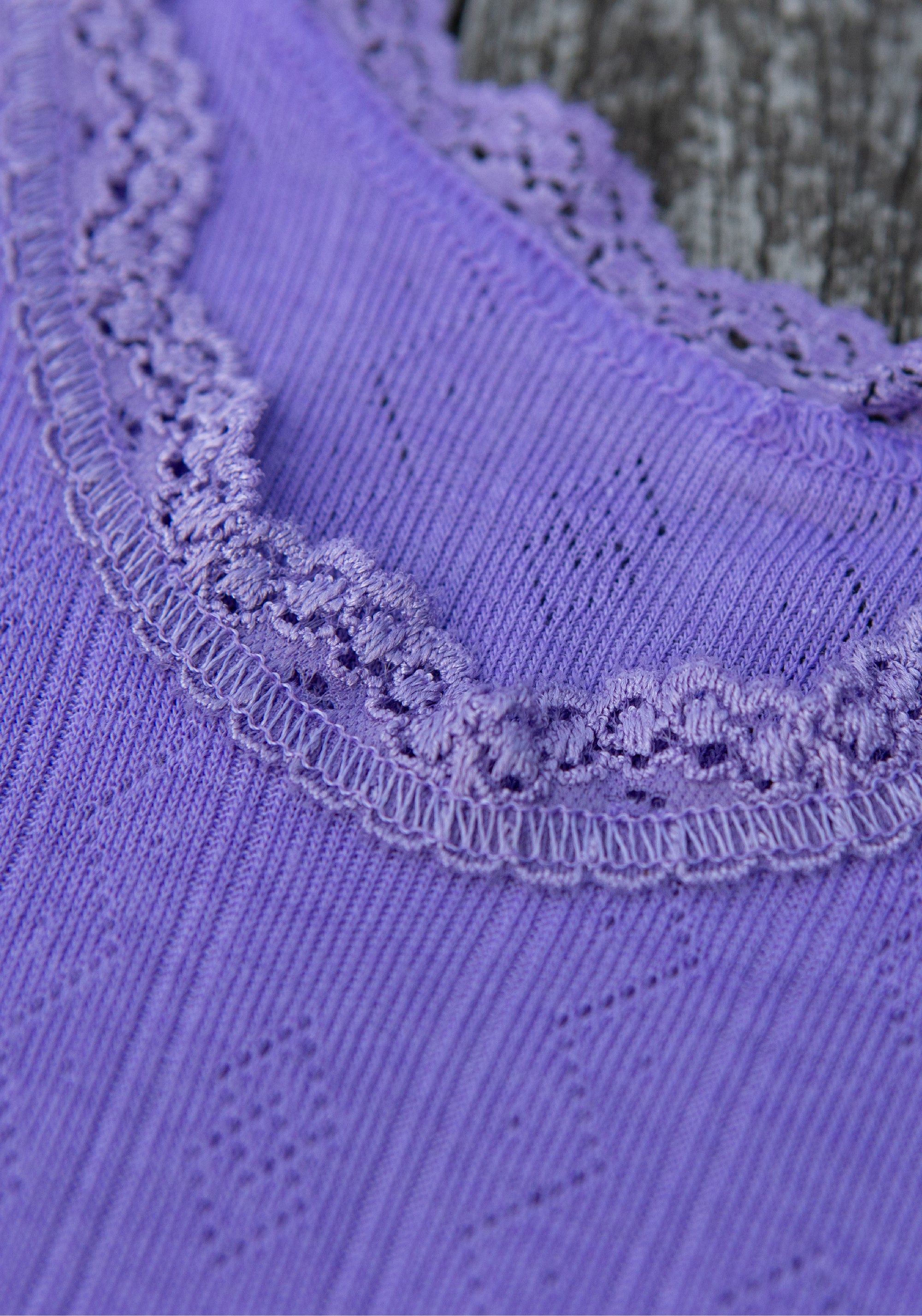 Maiou Eyelet din lână merinos și mătase - Basic Purple