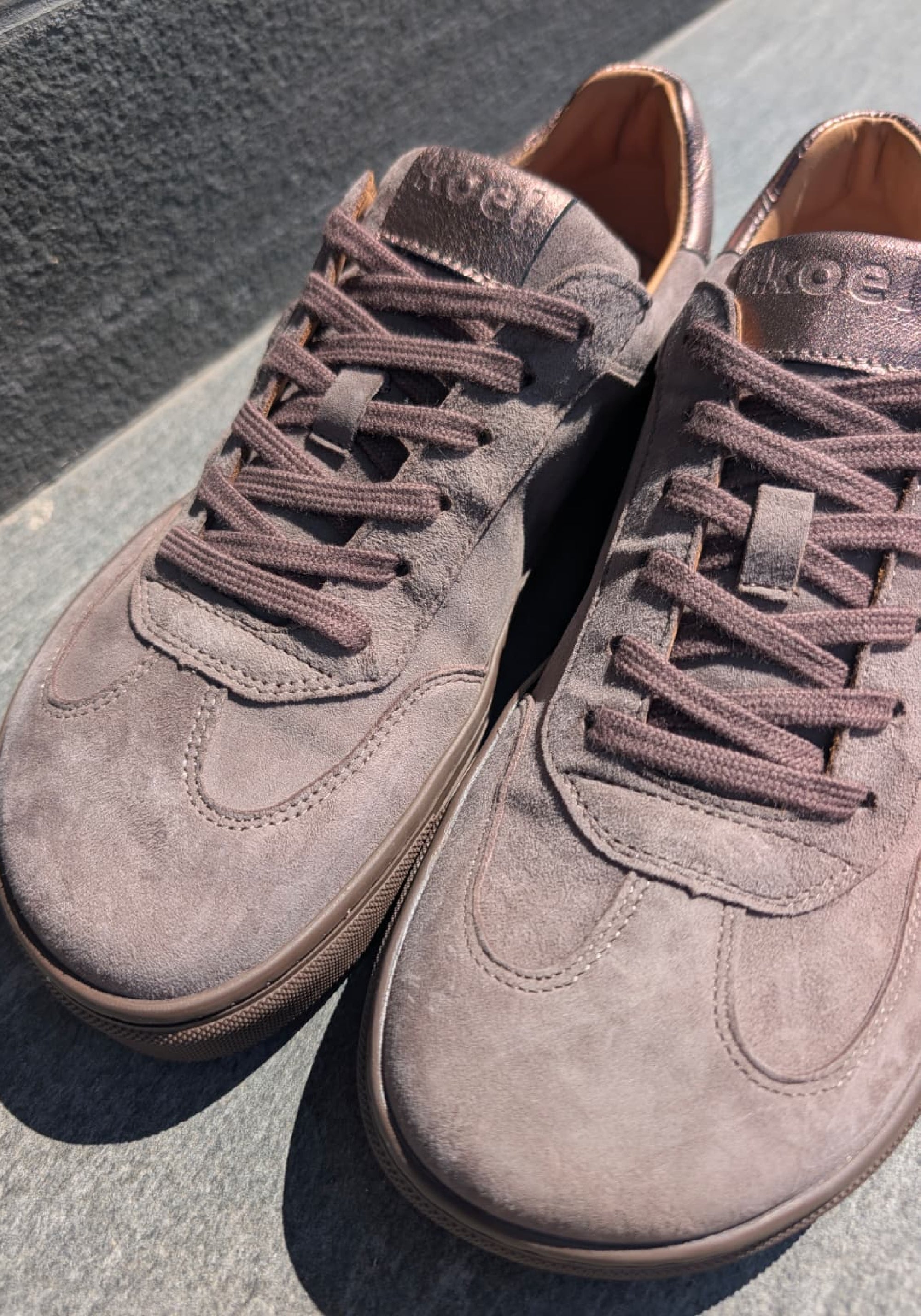 Sneakers Barefoot din piele întoarsă - Helena Dark Taupe