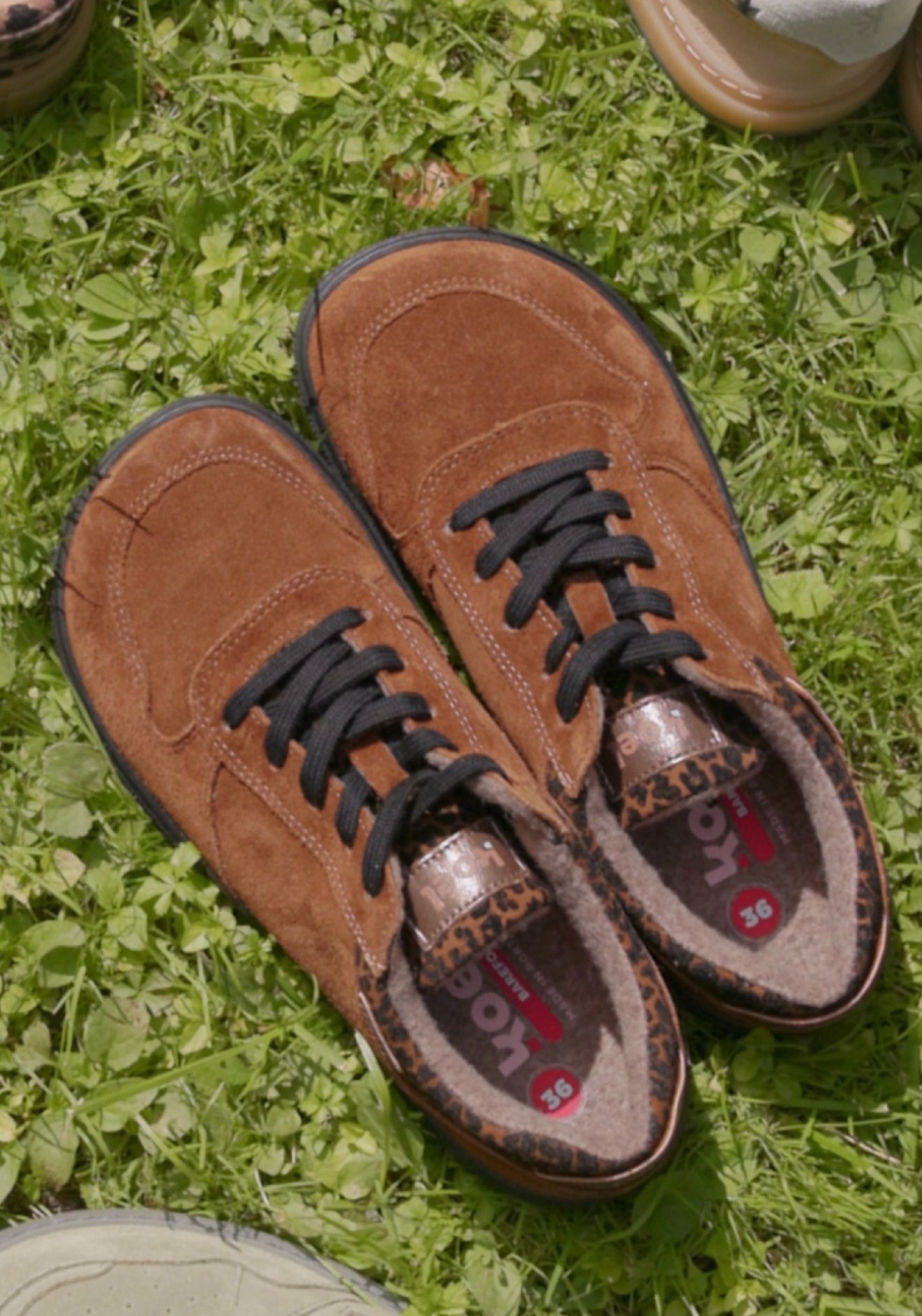 Sneakers Barefoot îmblăniți - Francie Leo Cognac