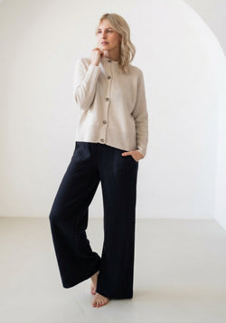 Pantaloni din lână merinos fiartă - Black