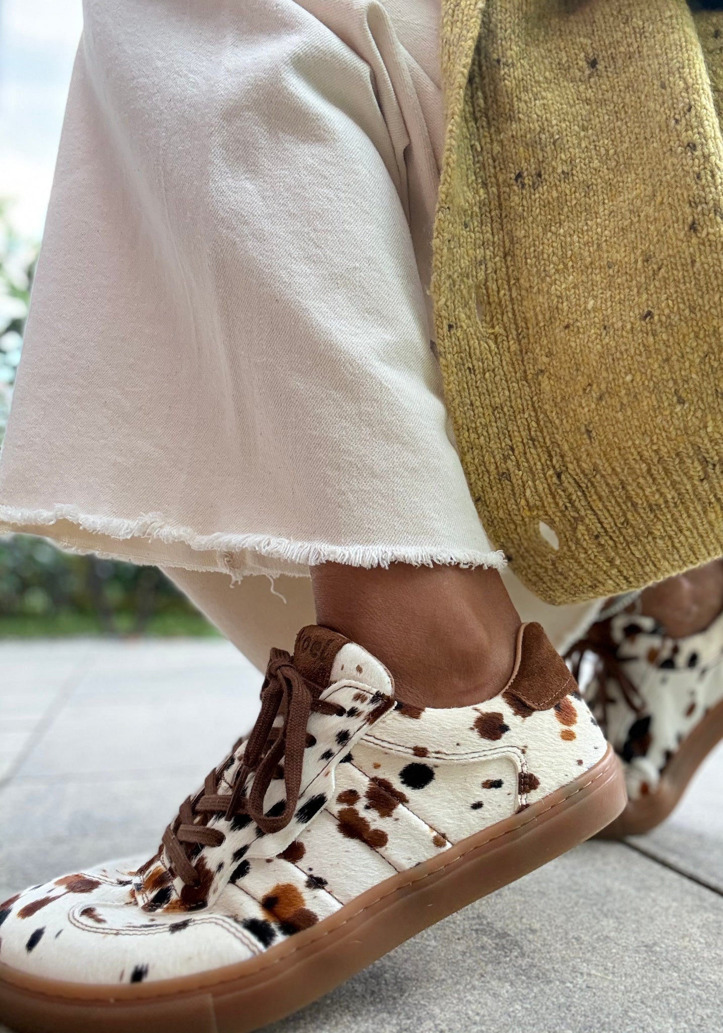 Sneakers Barefoot din piele întoarsă - Helena Fantasy Beige