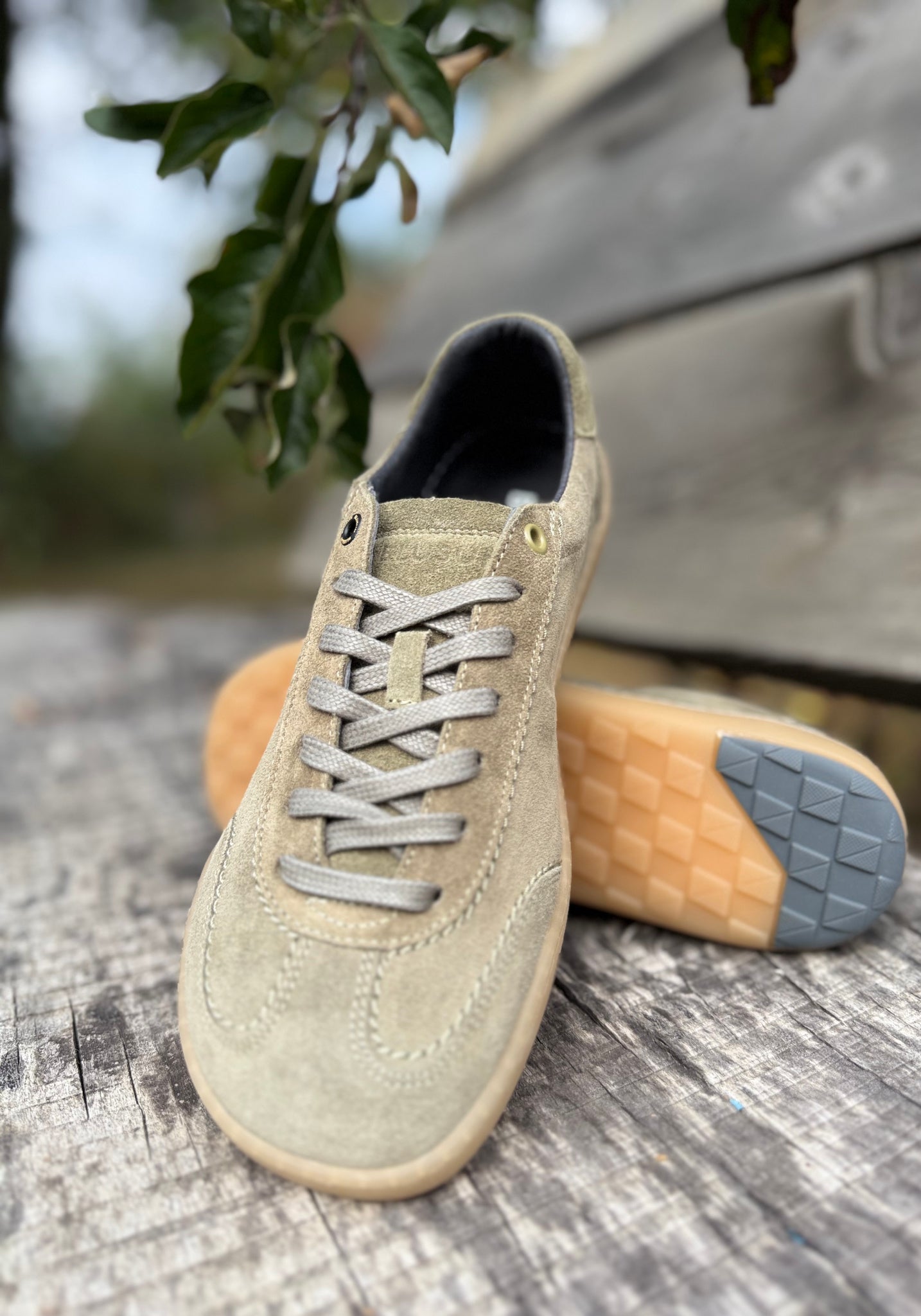 Sneakers Barefoot din piele întoarsă - Olive