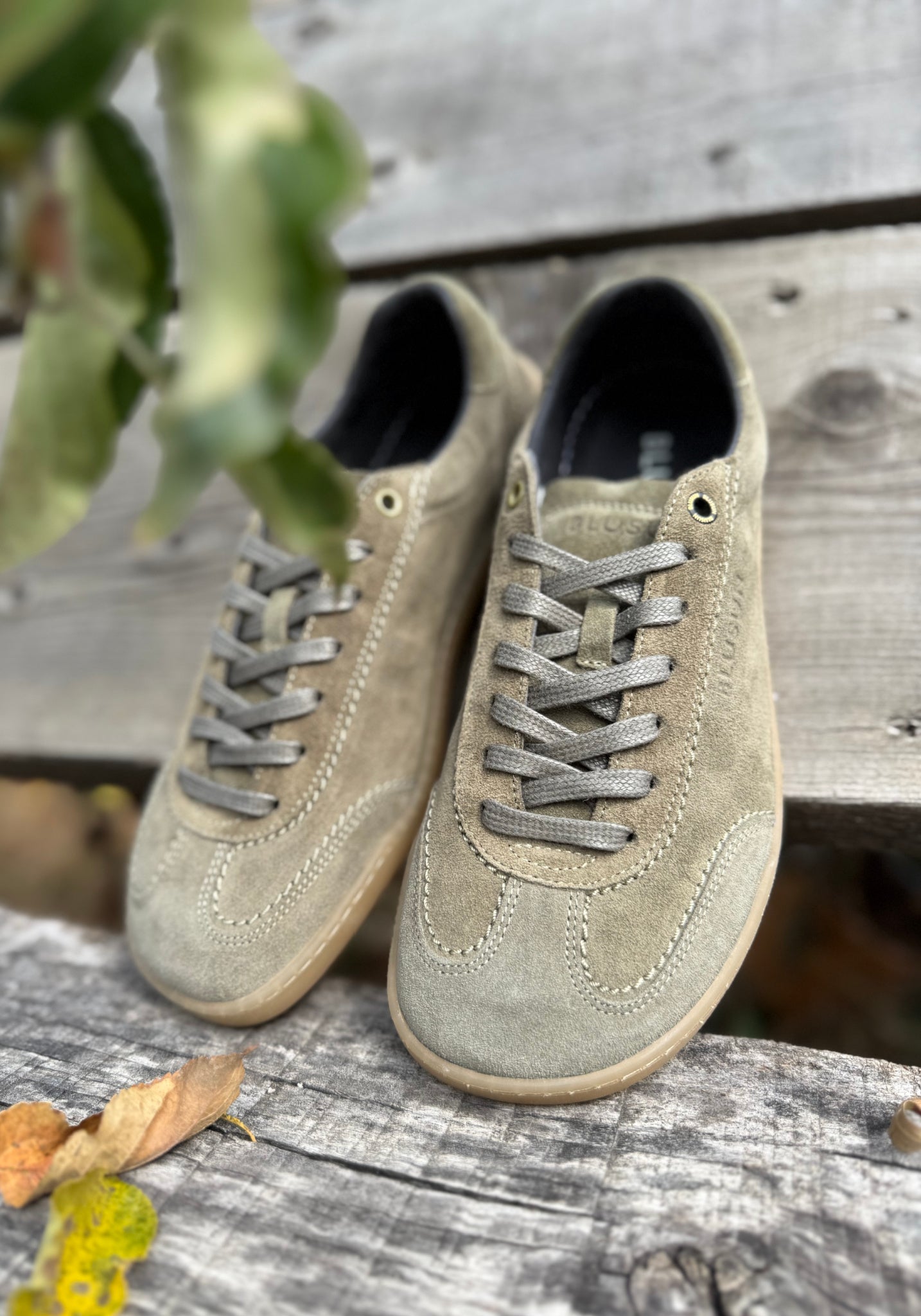 Sneakers Barefoot din piele întoarsă - Olive