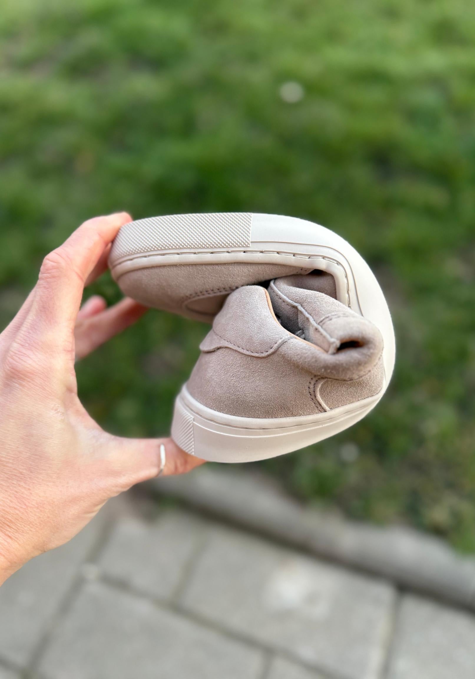 Sneakers Barefoot din piele întoarsă - Helena Taupe