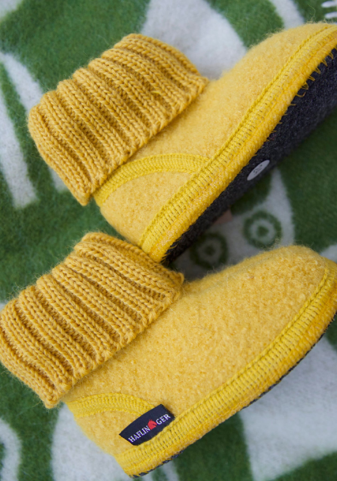 Botoși lână (copii și adulți) - Karl Yellow Haflinger HipHip.ro