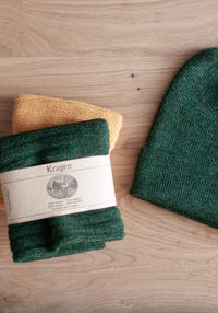 Căciulă adulți baby alpaca - Classic Rib Moss Green Melange De Colores HipHip.ro