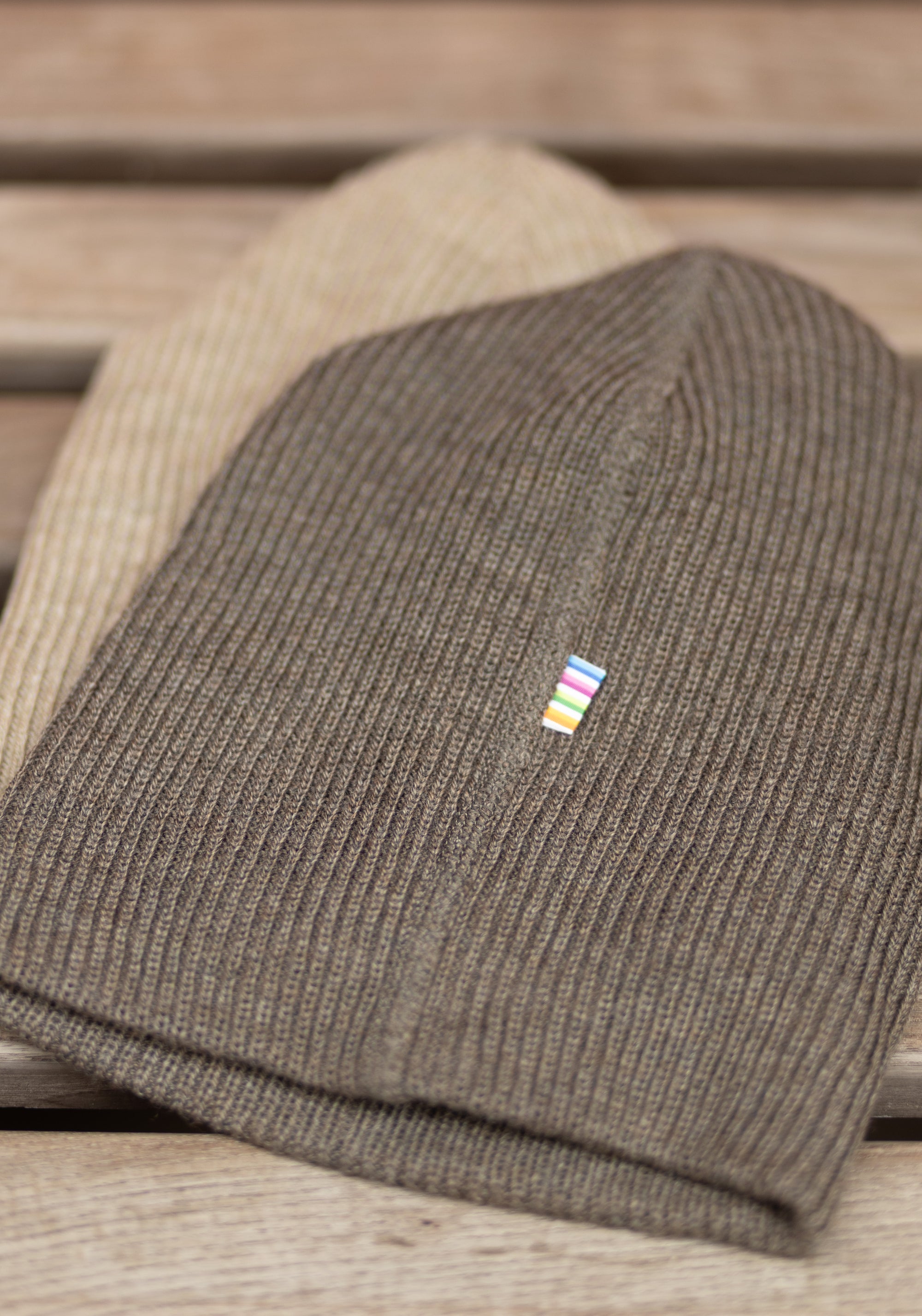 Căciulă dublată din lână merinos - Rib Dark Brown