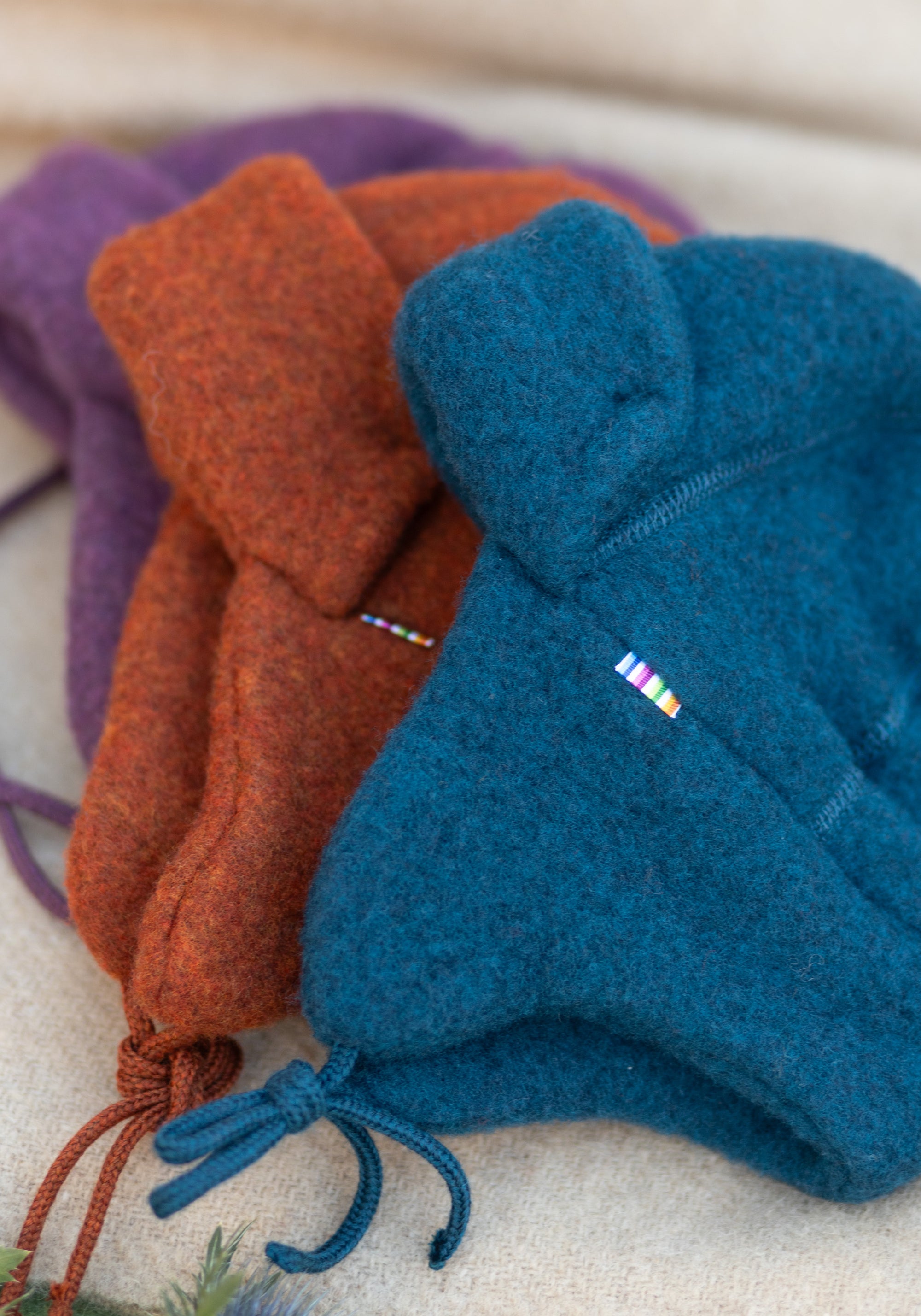 Căciulă dublată fleece din lână merinos - Dark Turquoise