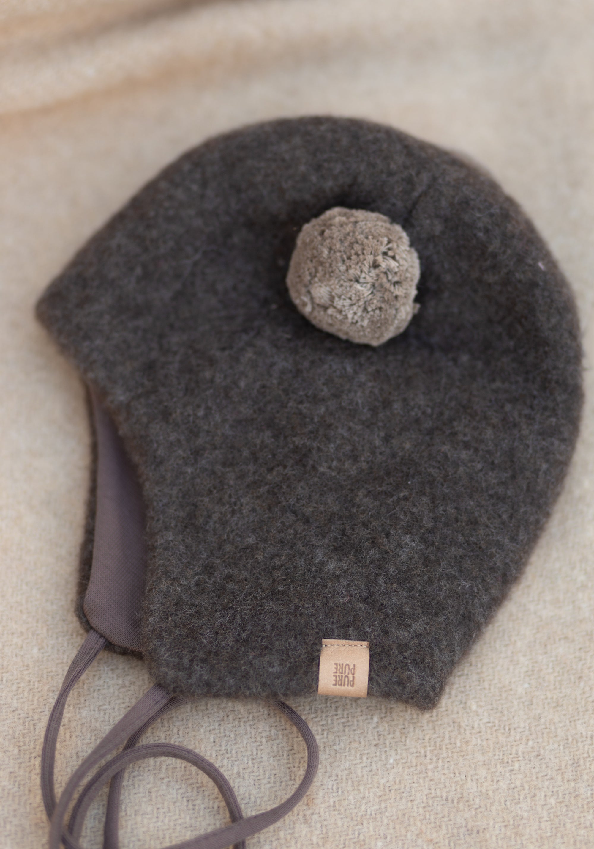 Căciulă fleece din lână merinos - Dark Brown