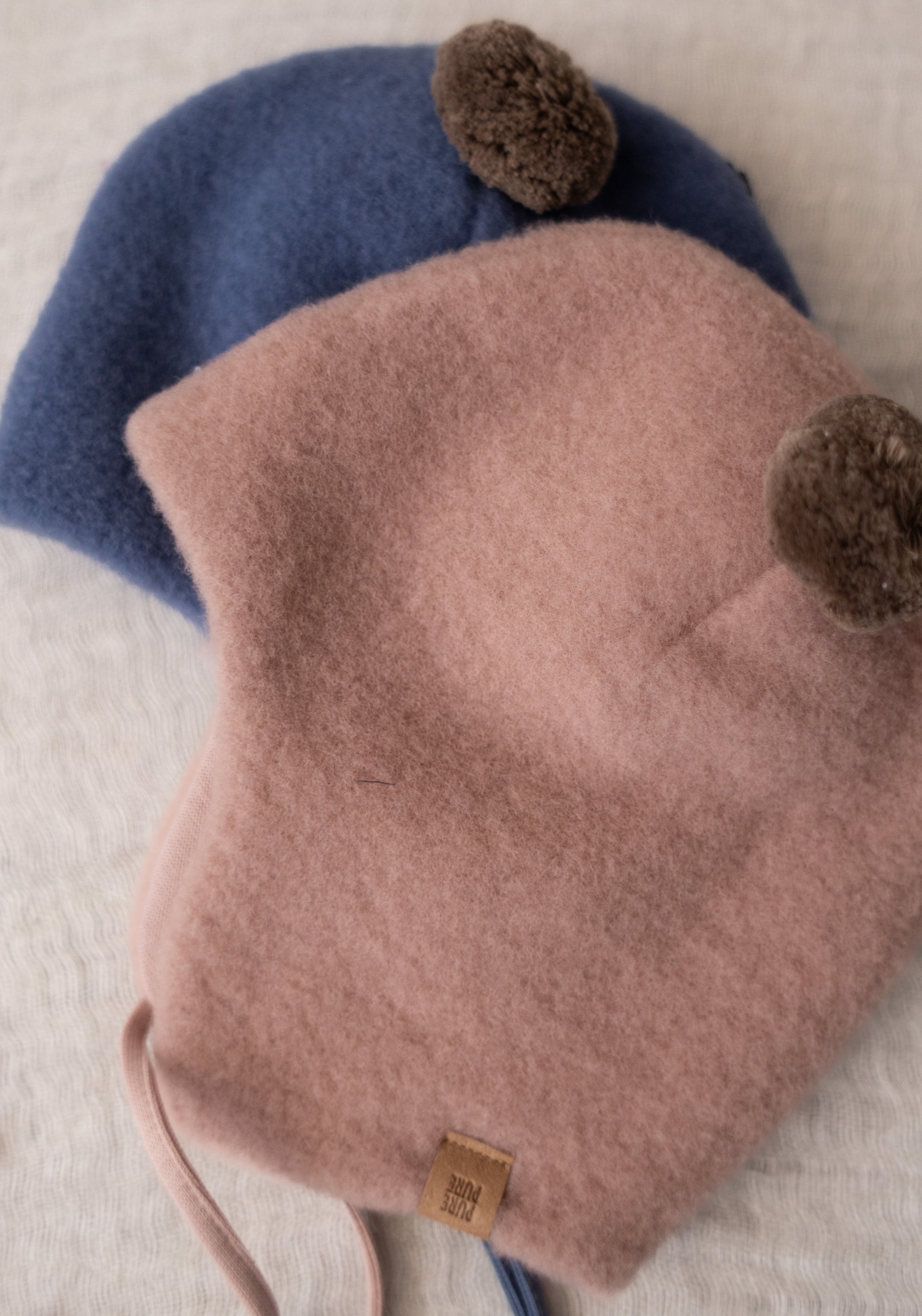 Căciulă fleece din lână merinos - Dusty Rose