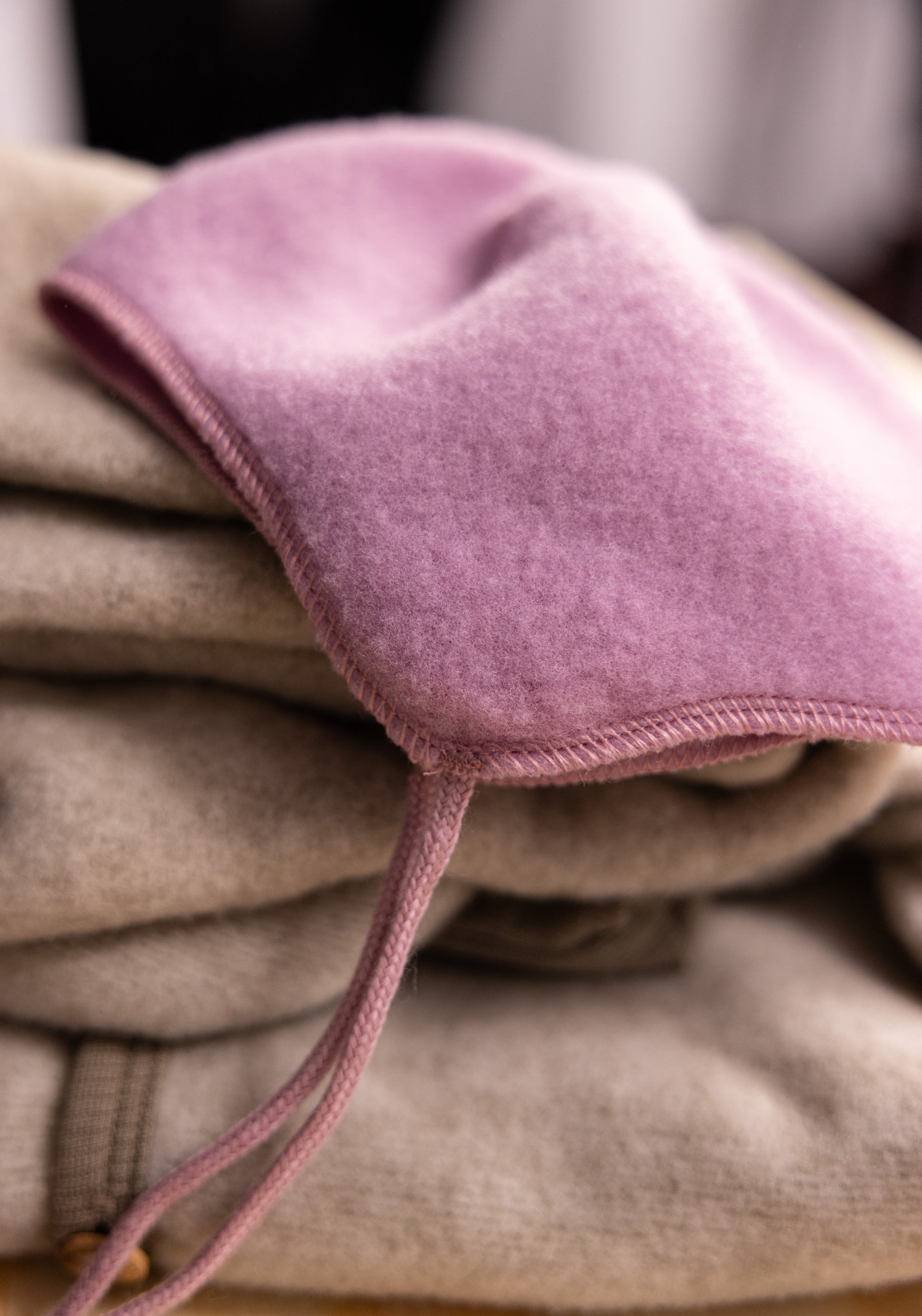 Căciulă fleece din lână merinos - Old Rose