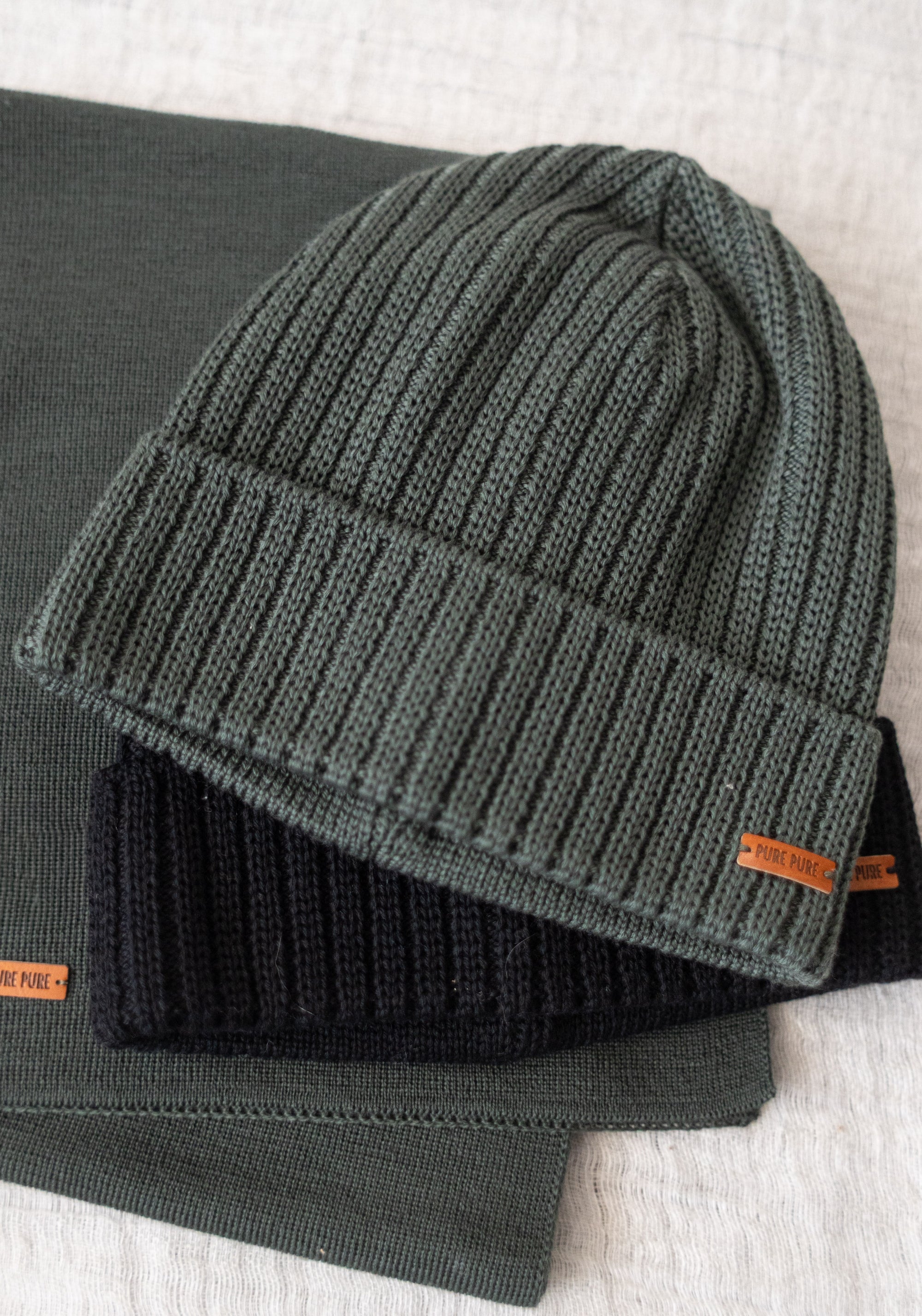 Căciulă Rib bărbați din lână merinos - Black