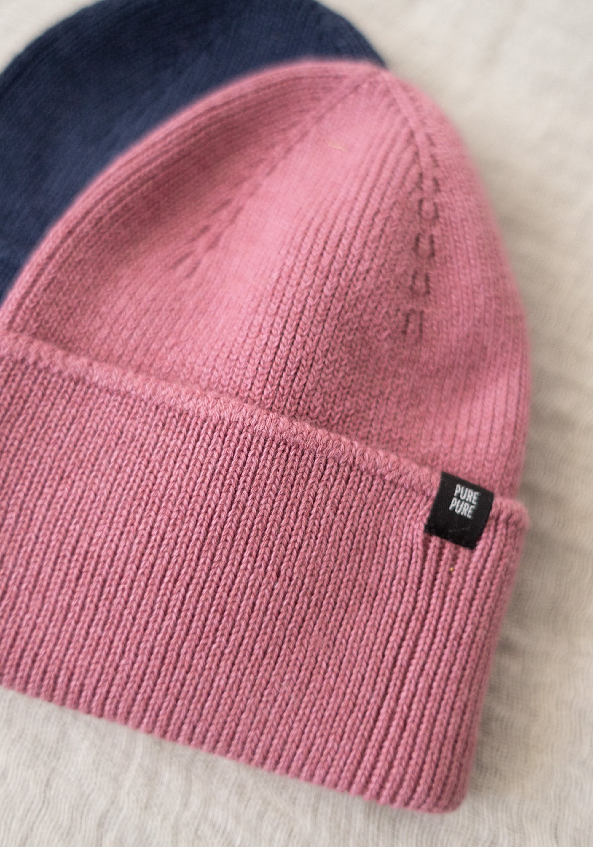 Căciulă Rib din lână merinos, mătase și bumbac - Dusty Pink