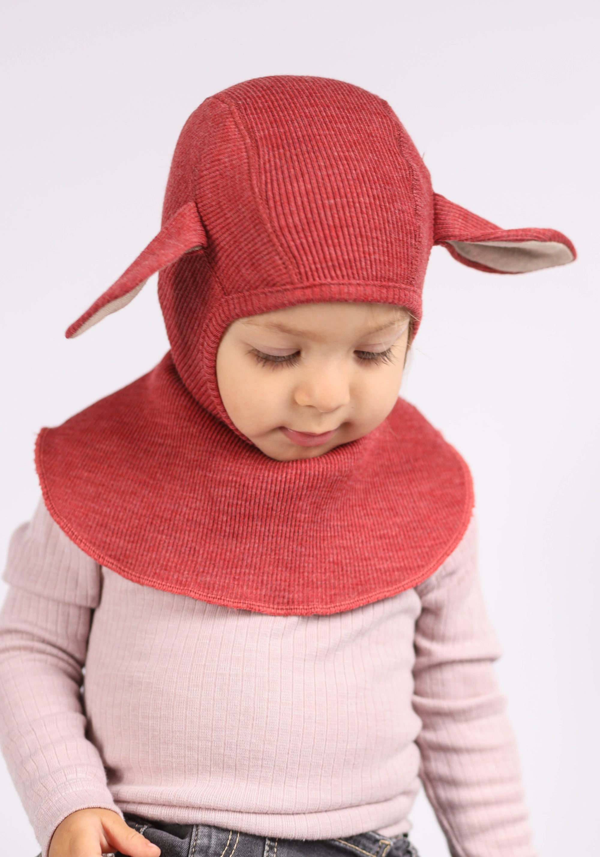 Cagulă din lână merinos - Bunny Red Canyon