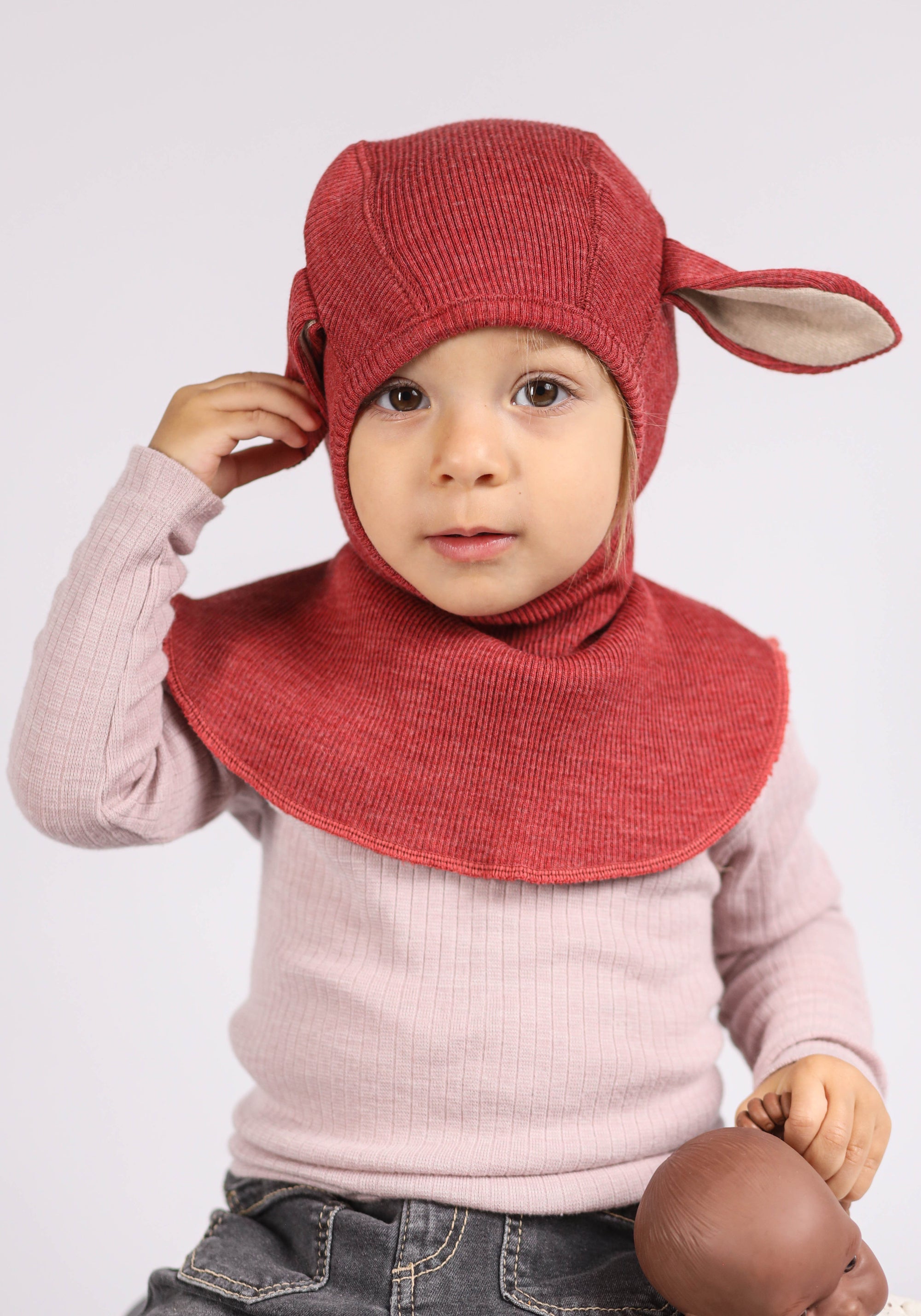 Cagulă din lână merinos - Bunny Red Canyon