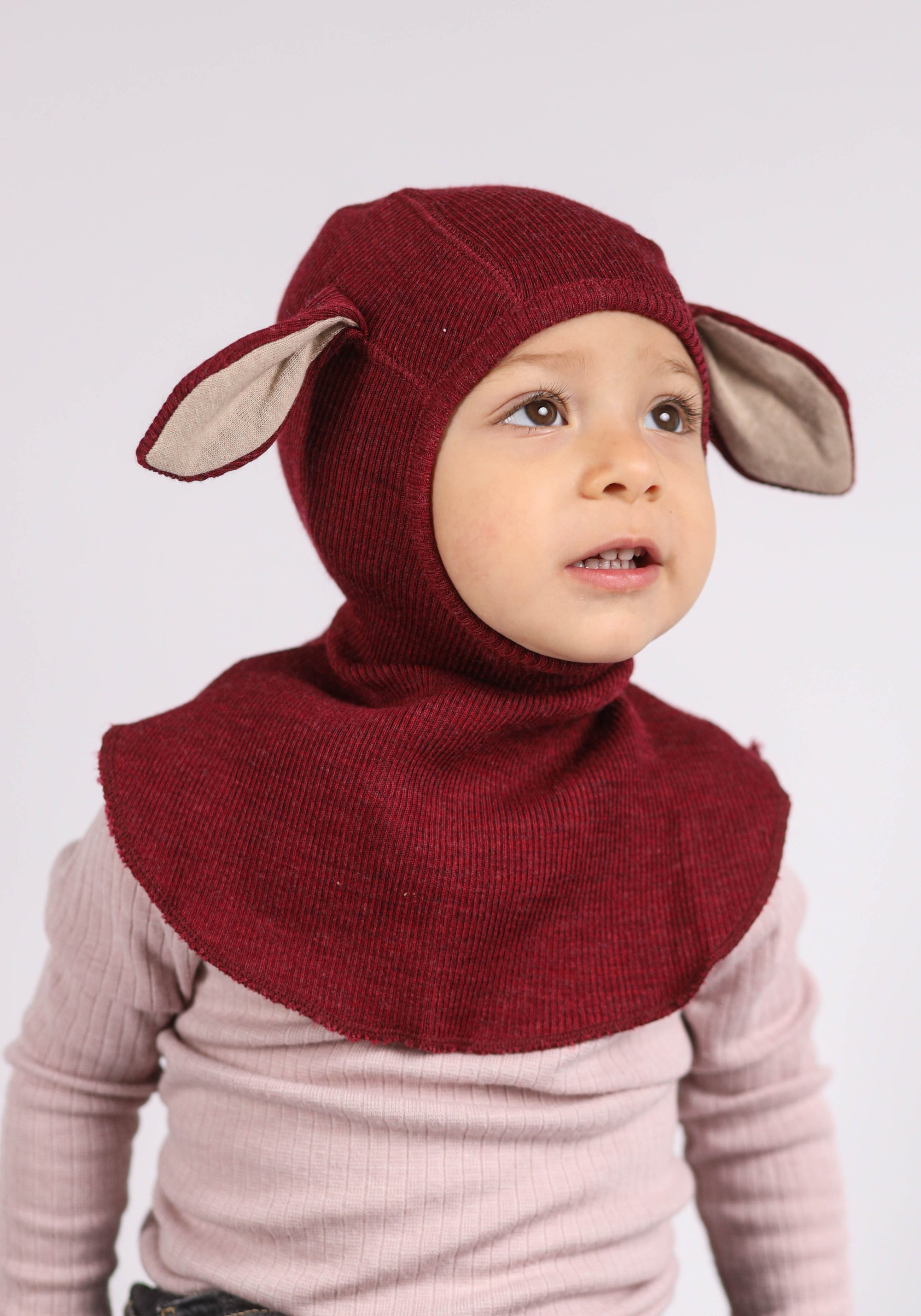 Cagulă din lână merinos - Bunny Wild Pomegranate