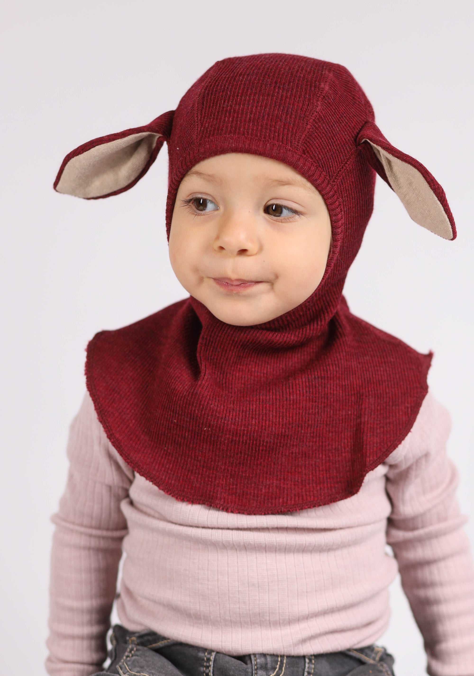 Cagulă din lână merinos - Bunny Wild Pomegranate