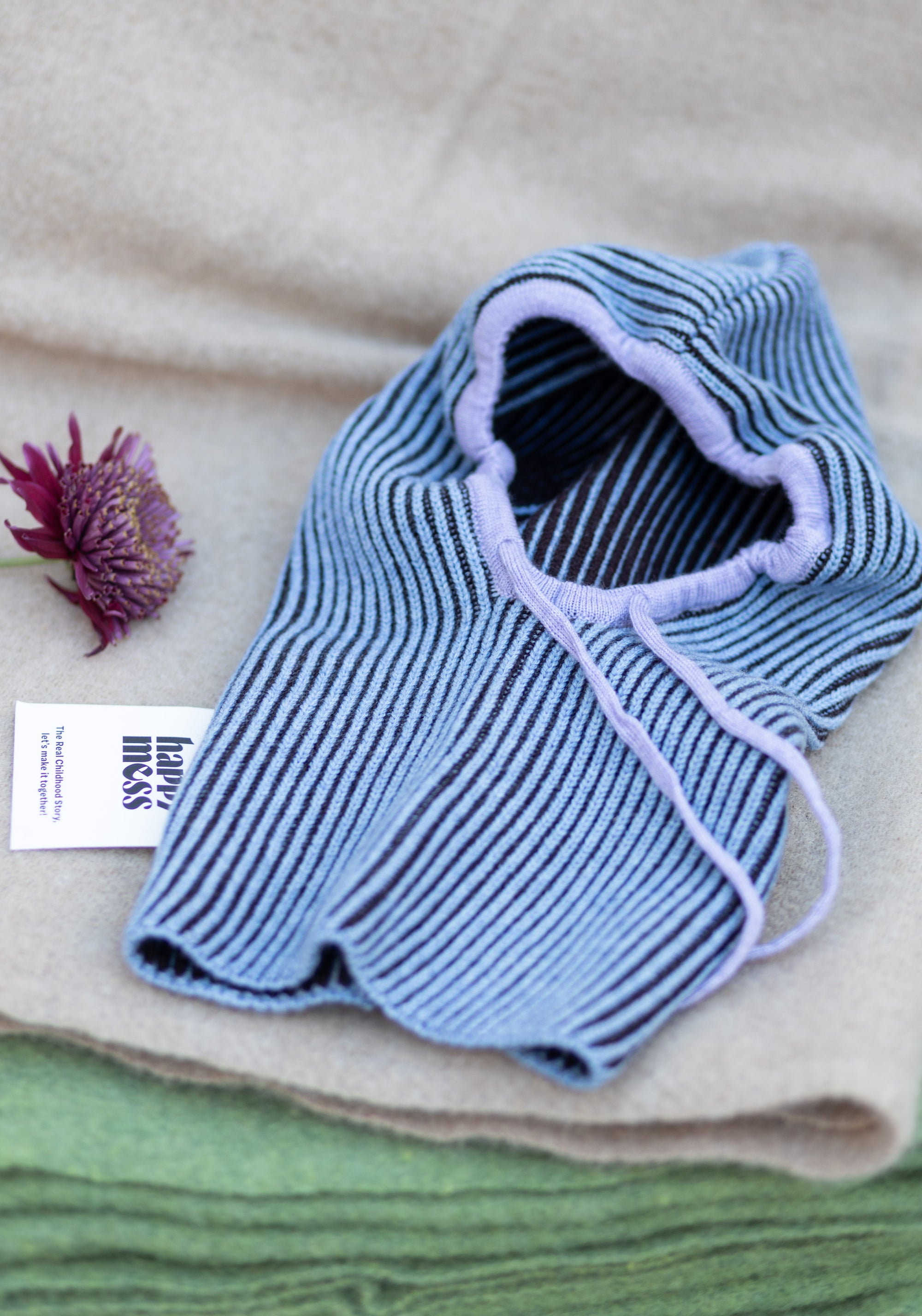 Cagulă din lână merinos - Icy Stripes