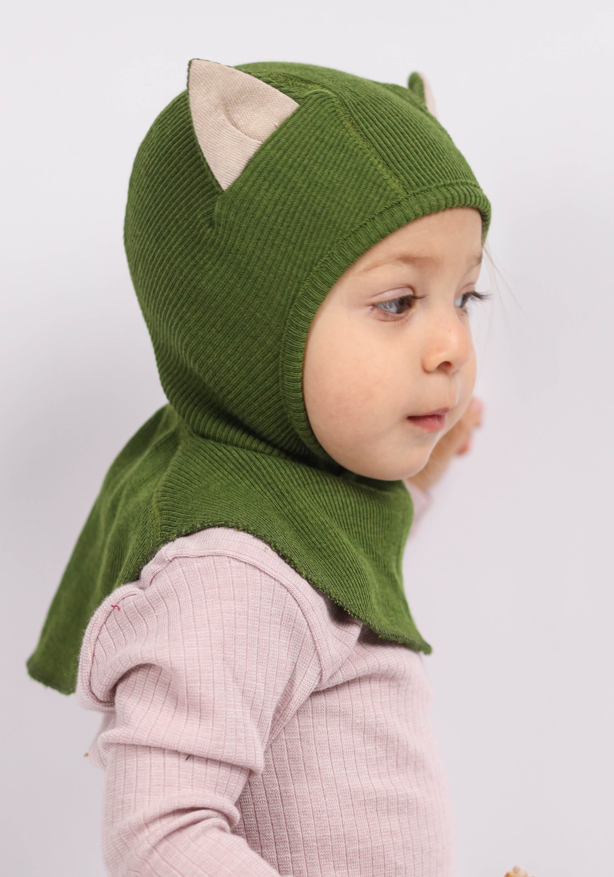 Cagulă din lână merinos - Kitty Garden Moss Green