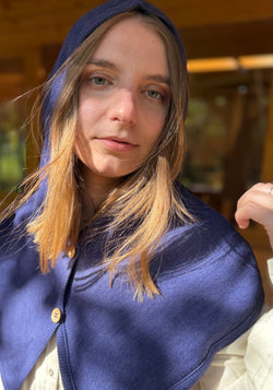 Cagulă din lână merinos - Twilight Blue