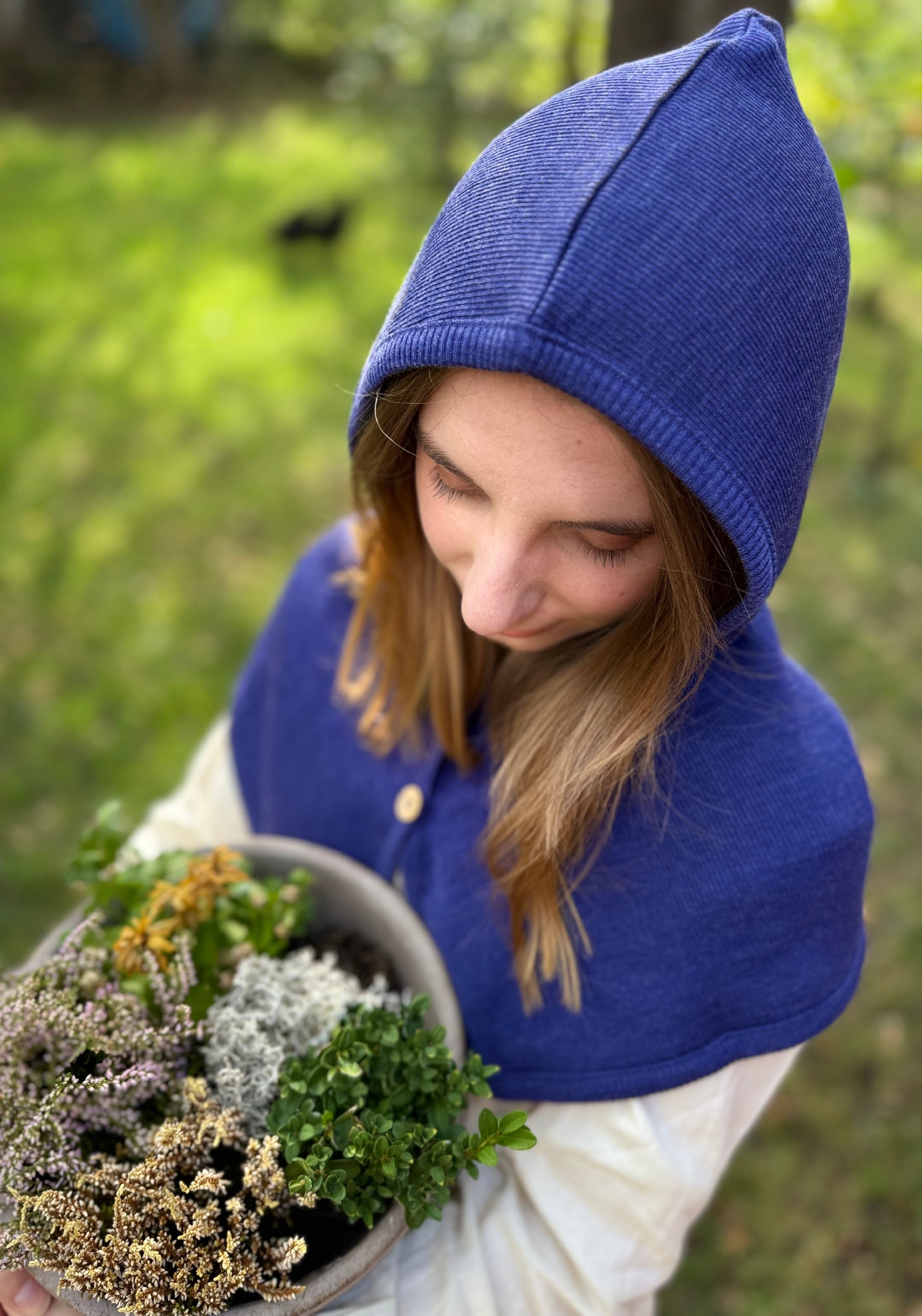 Cagulă din lână merinos - Twilight Blue