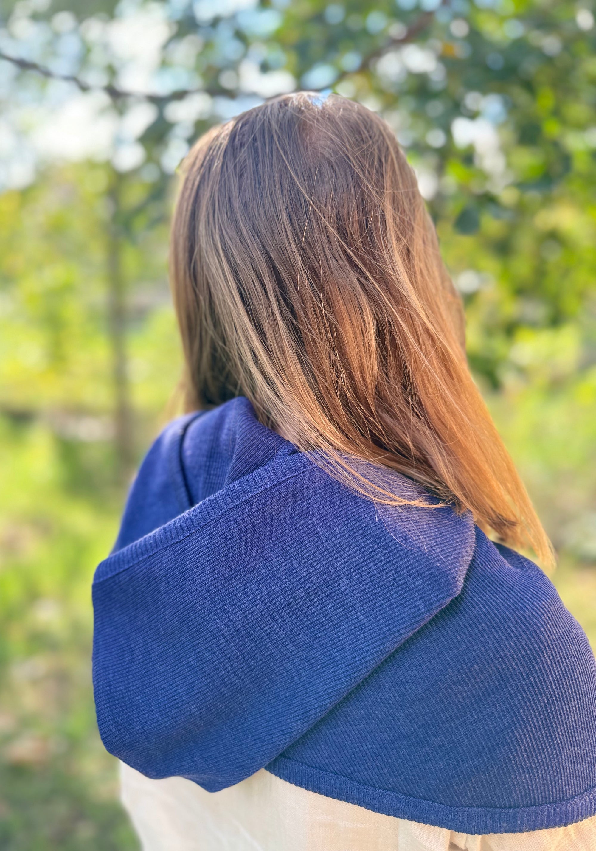 Cagulă din lână merinos - Twilight Blue