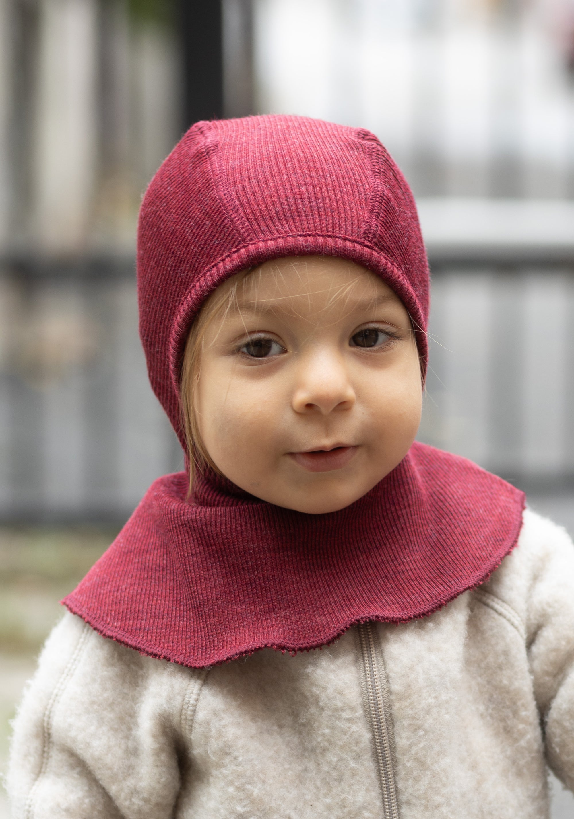 Cagulă din lână merinos - Wild Pomegranate