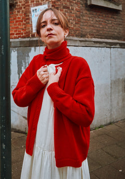 Cardigan tricotat femei din lână reciclată - Petale Scarlett Red