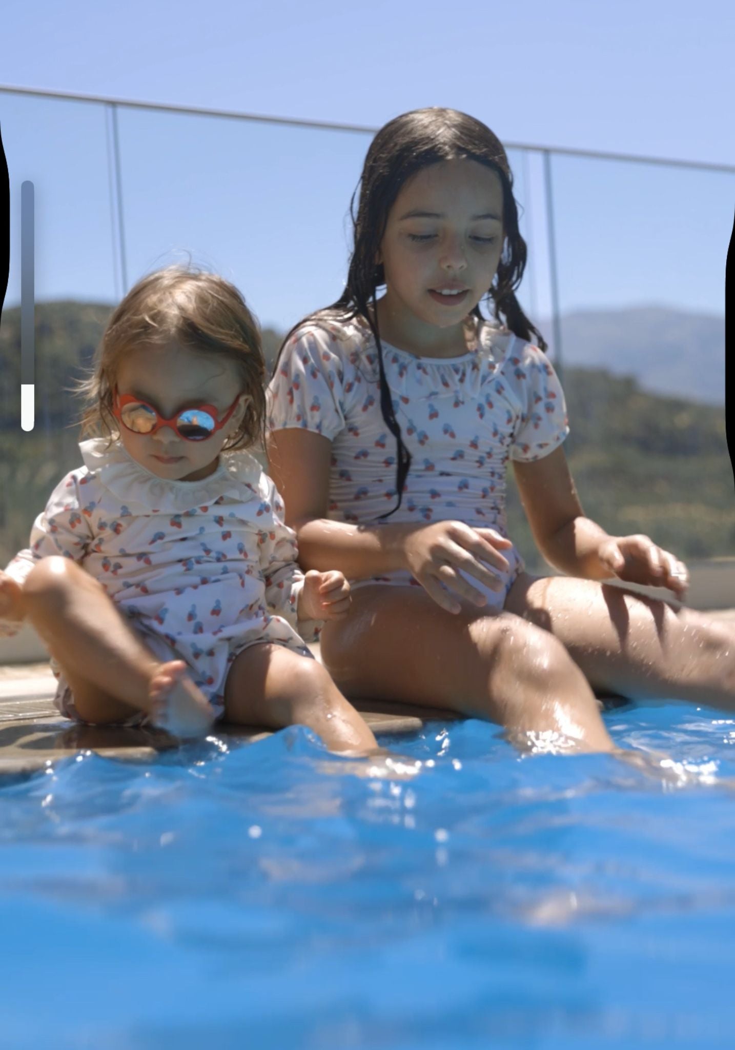 Costum baie protecție UV - Daisy Strawberry