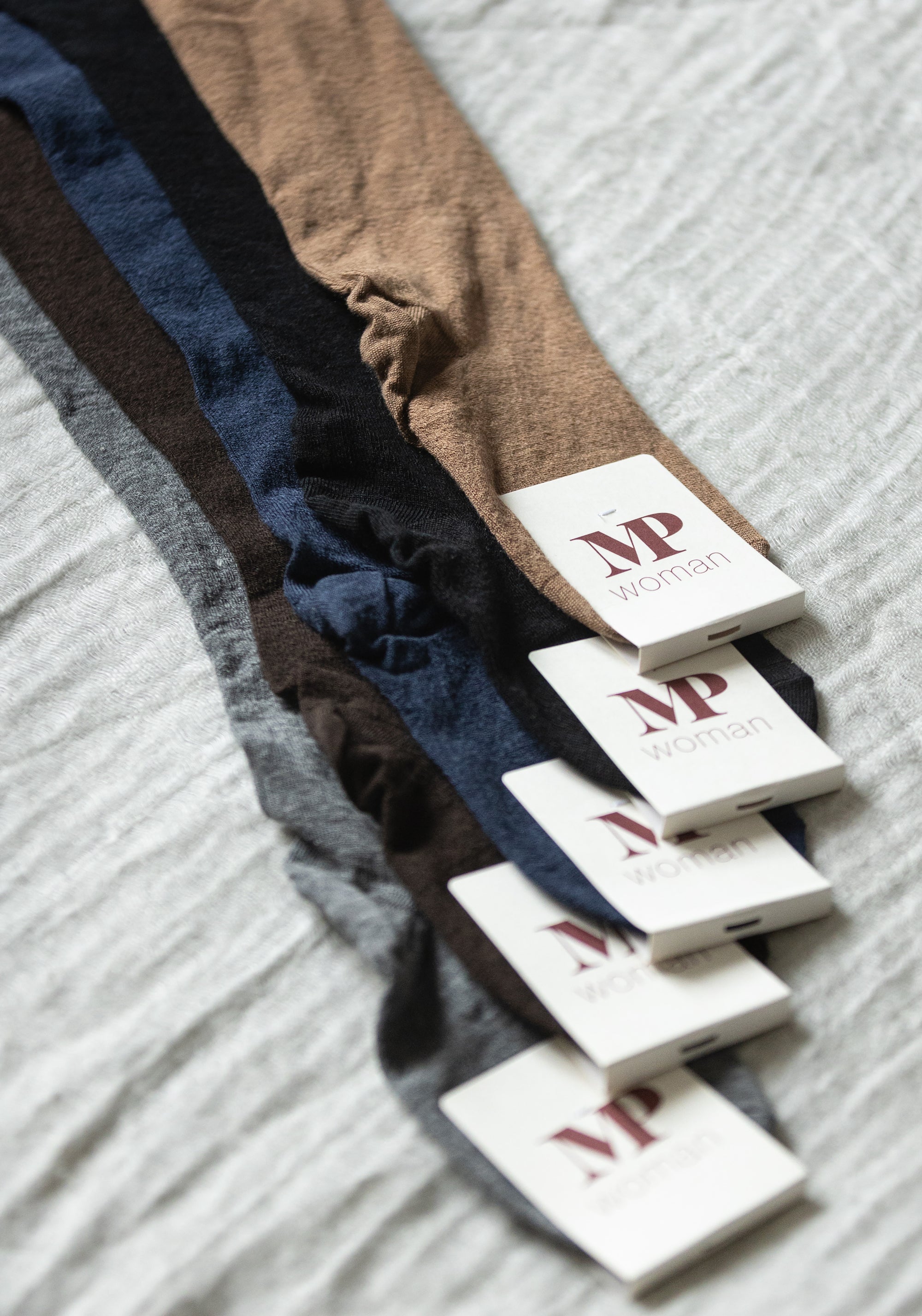 Dres femei din lână merinos și mătase - Sindy Dark Brown