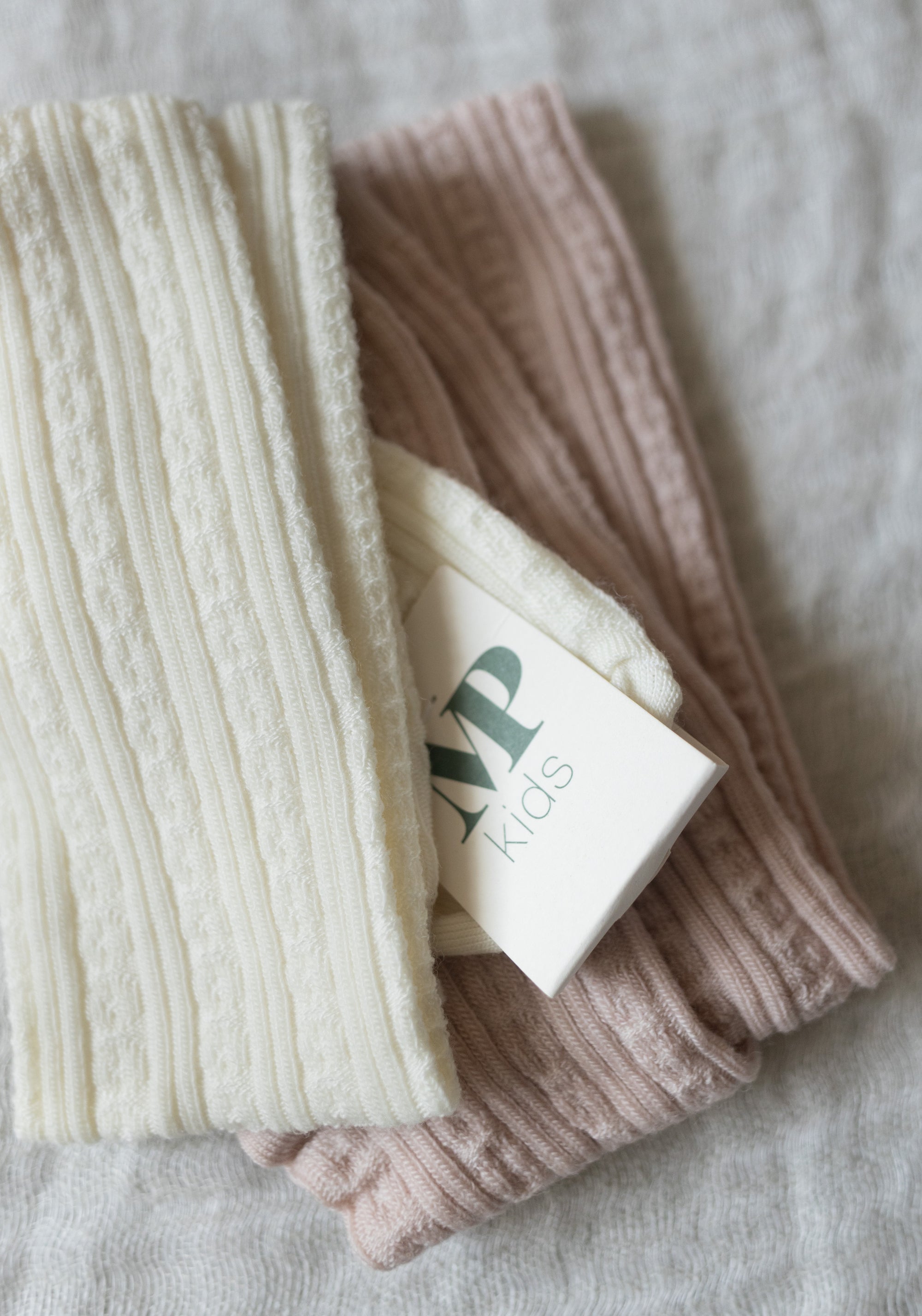 Dres din lână merinos - Juno Rose Dust