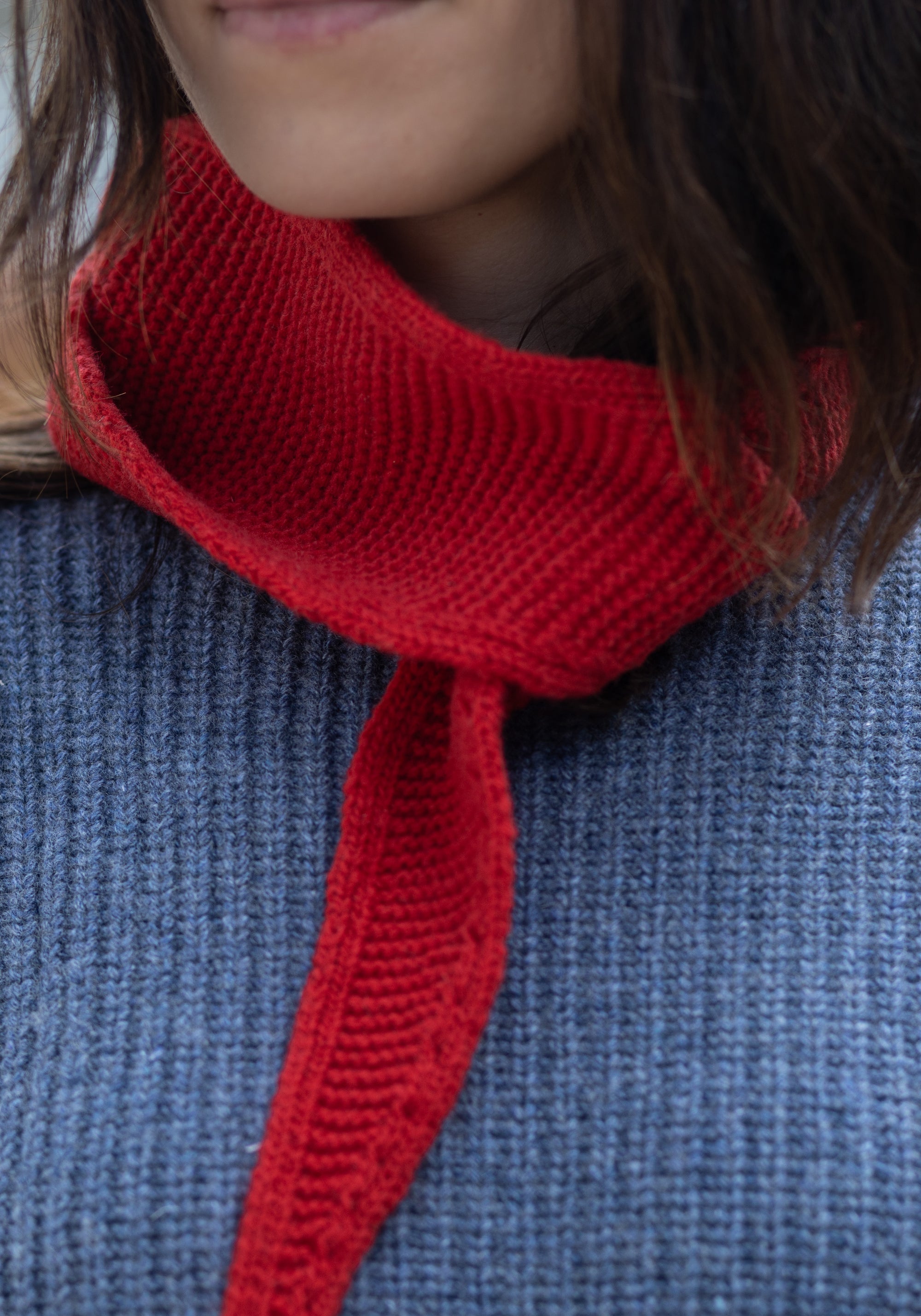 Eșarfă tricotată femei din lână - Scarf Scarlett Red