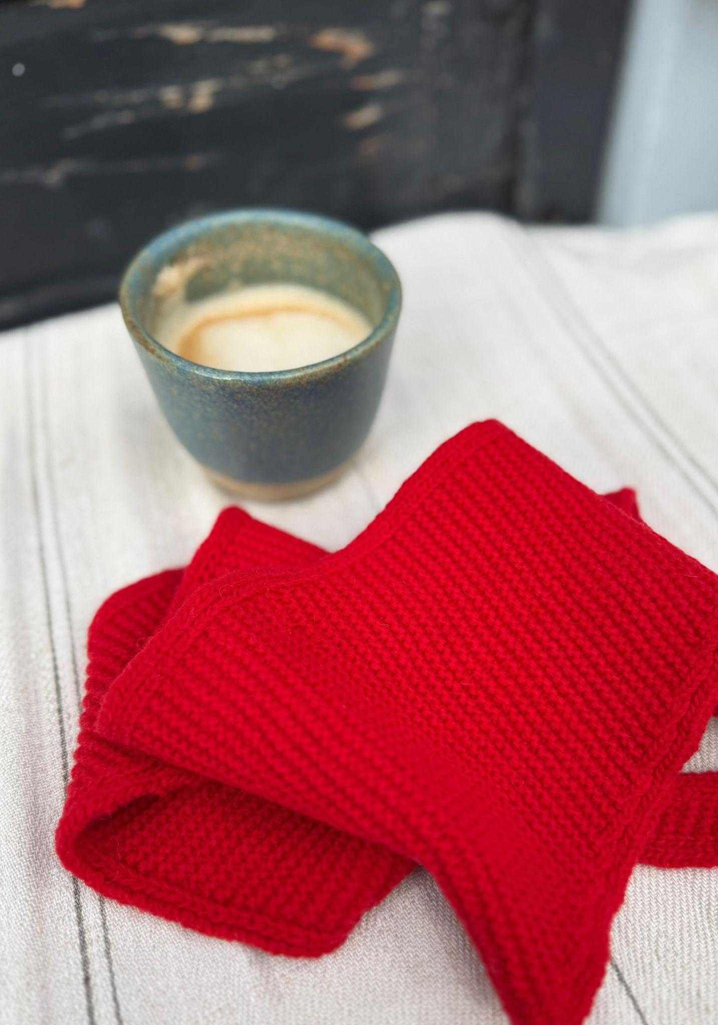 Eșarfă tricotată femei din lână - Scarf Scarlett Red