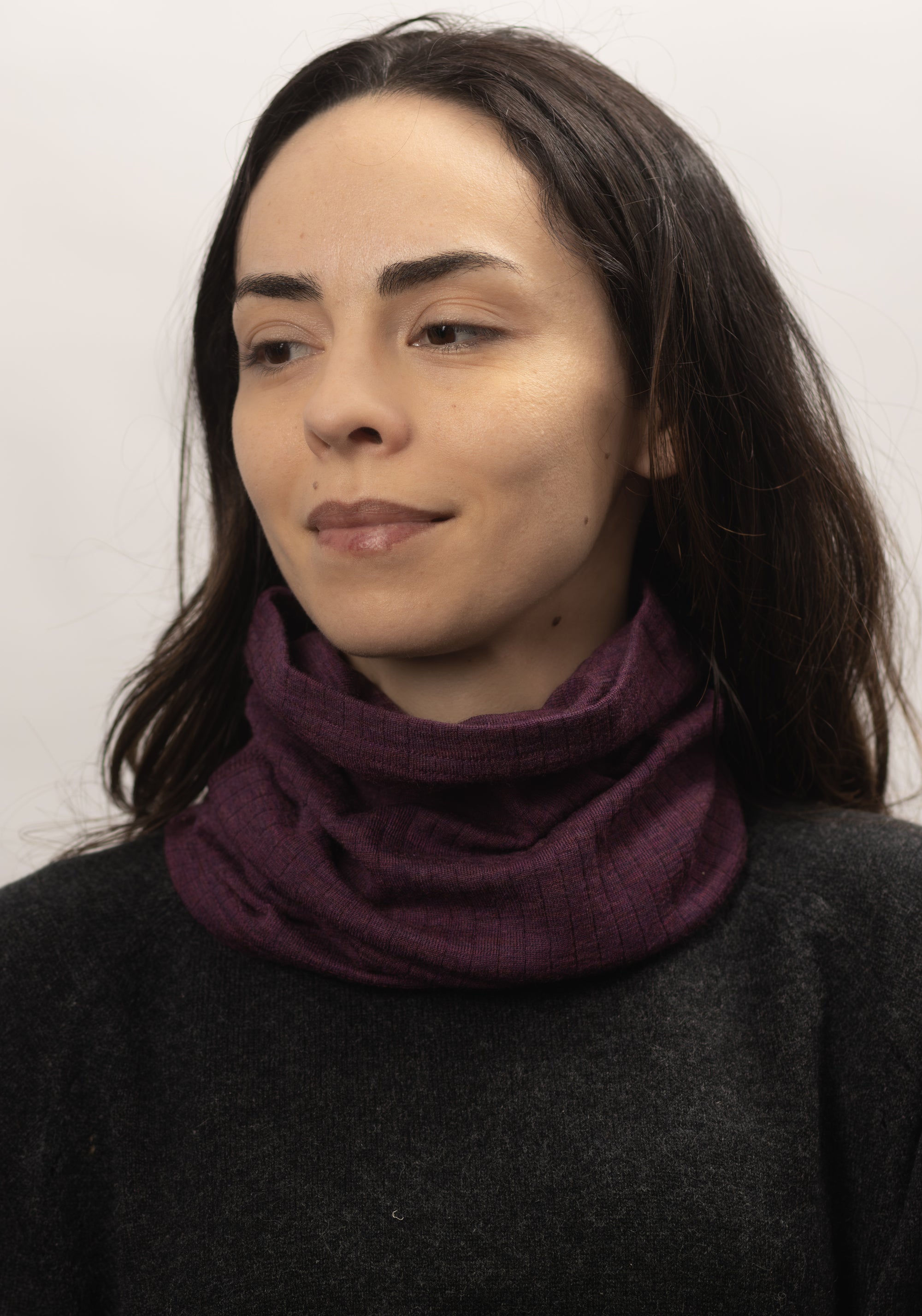 Fular circular femei din lână merinos - Basic Plum