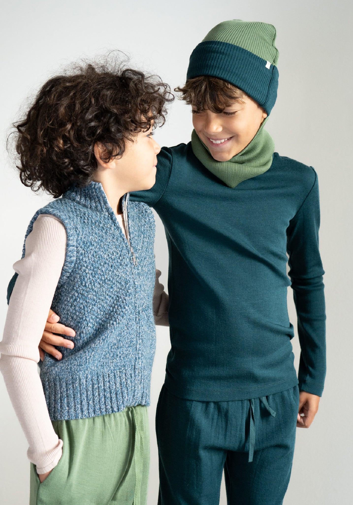 Căciulă seamless dublată din lână merinos - Arvid Greenery