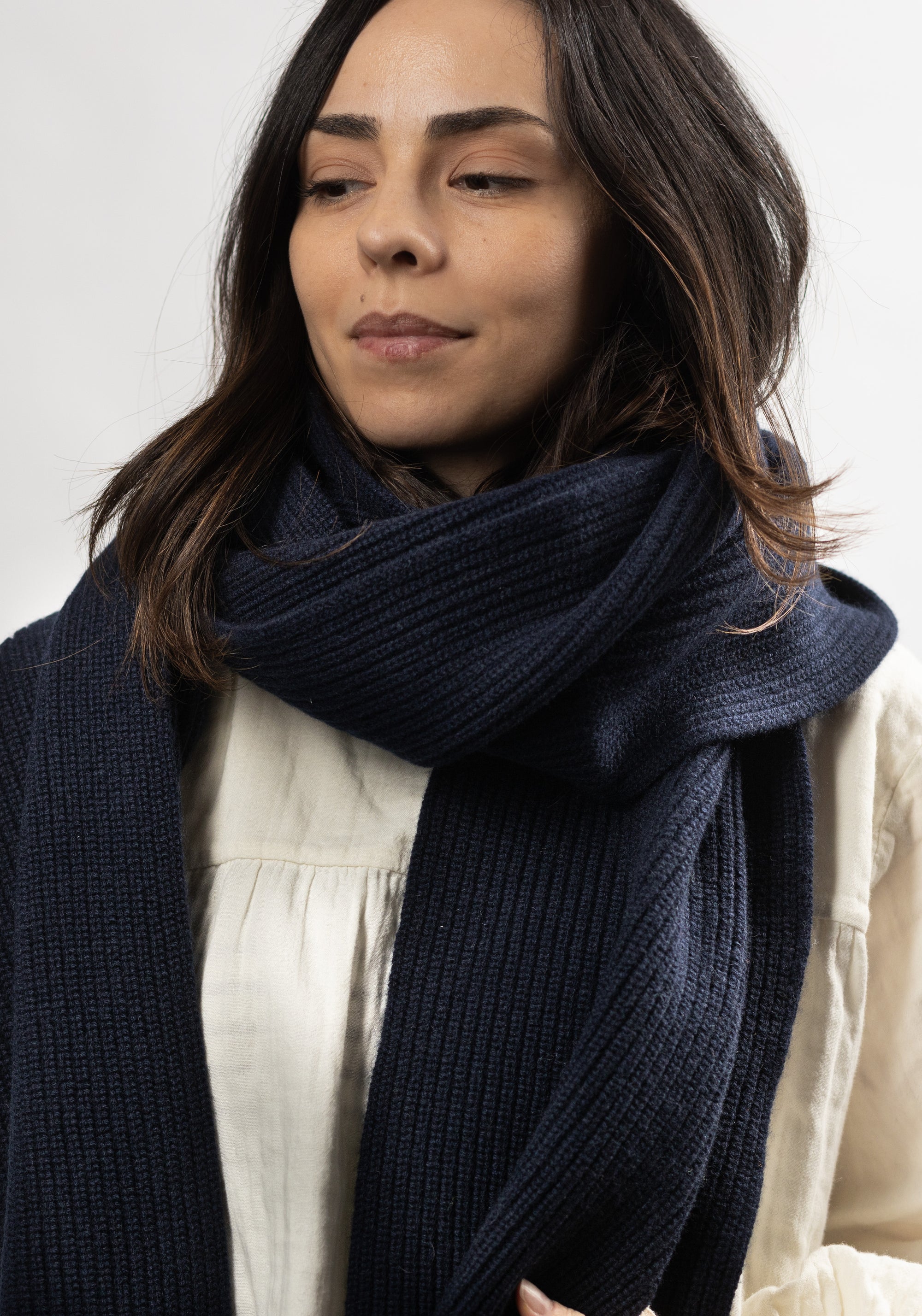 Fular femei din lână merinos și cașmir - Marine