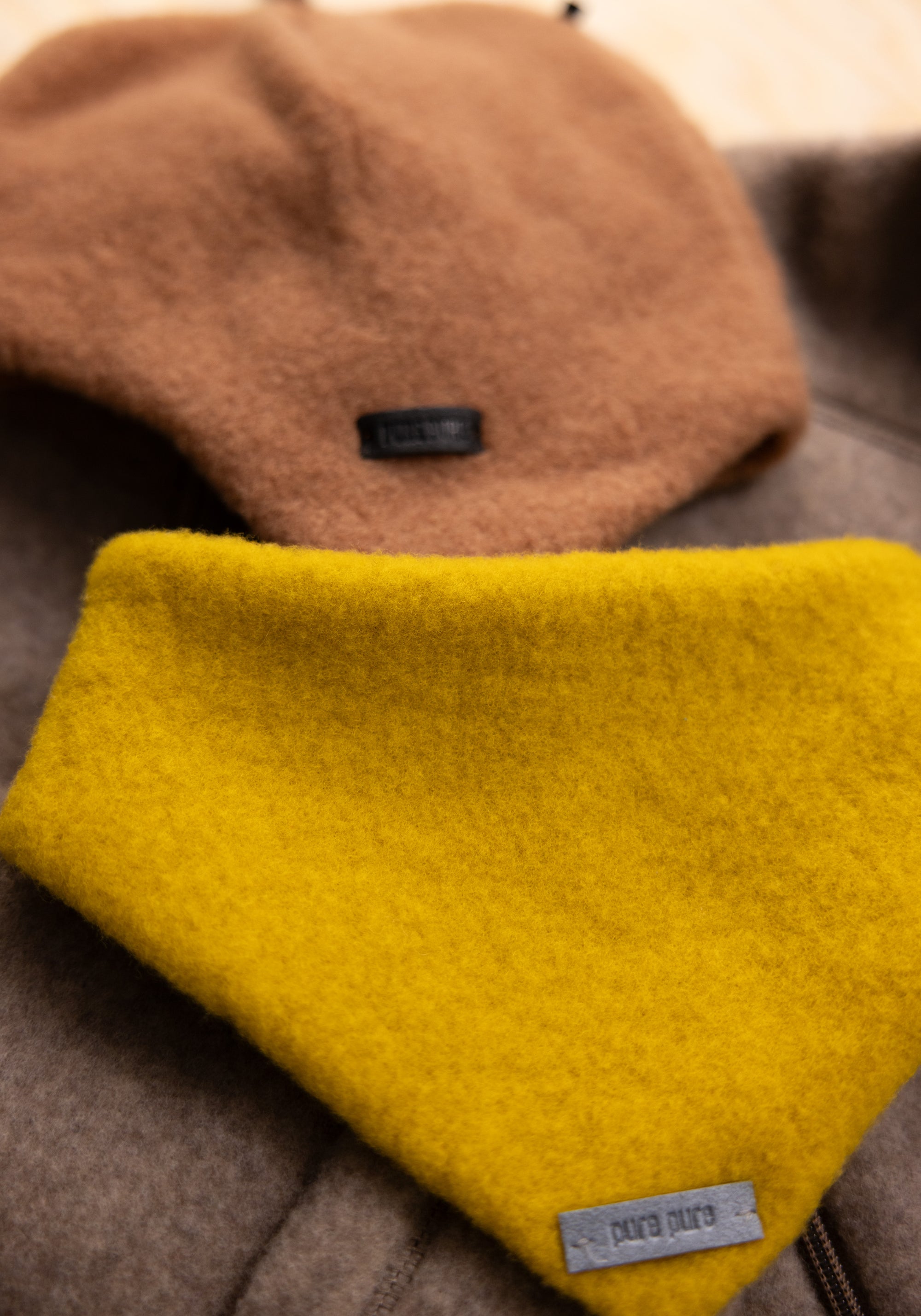 Fular triunghi fleece din lână merinos - Curry