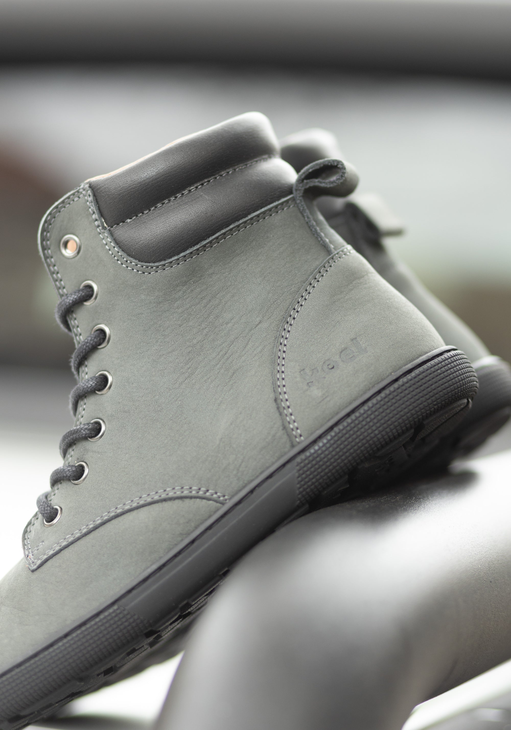 Ghete Barefoot din piele - Florence Dark Grey