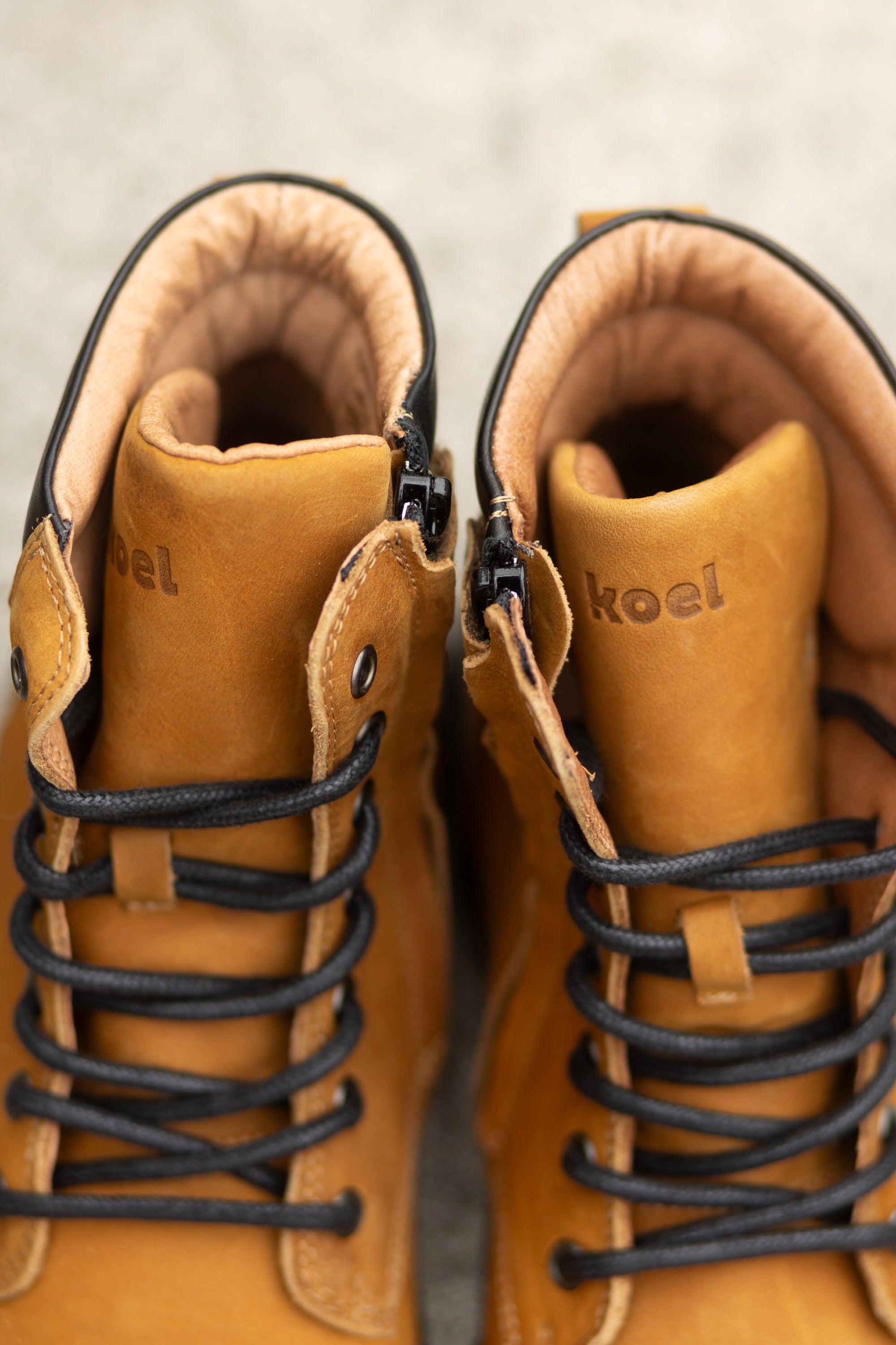 Ghete Barefoot femei din piele - Florence Miel