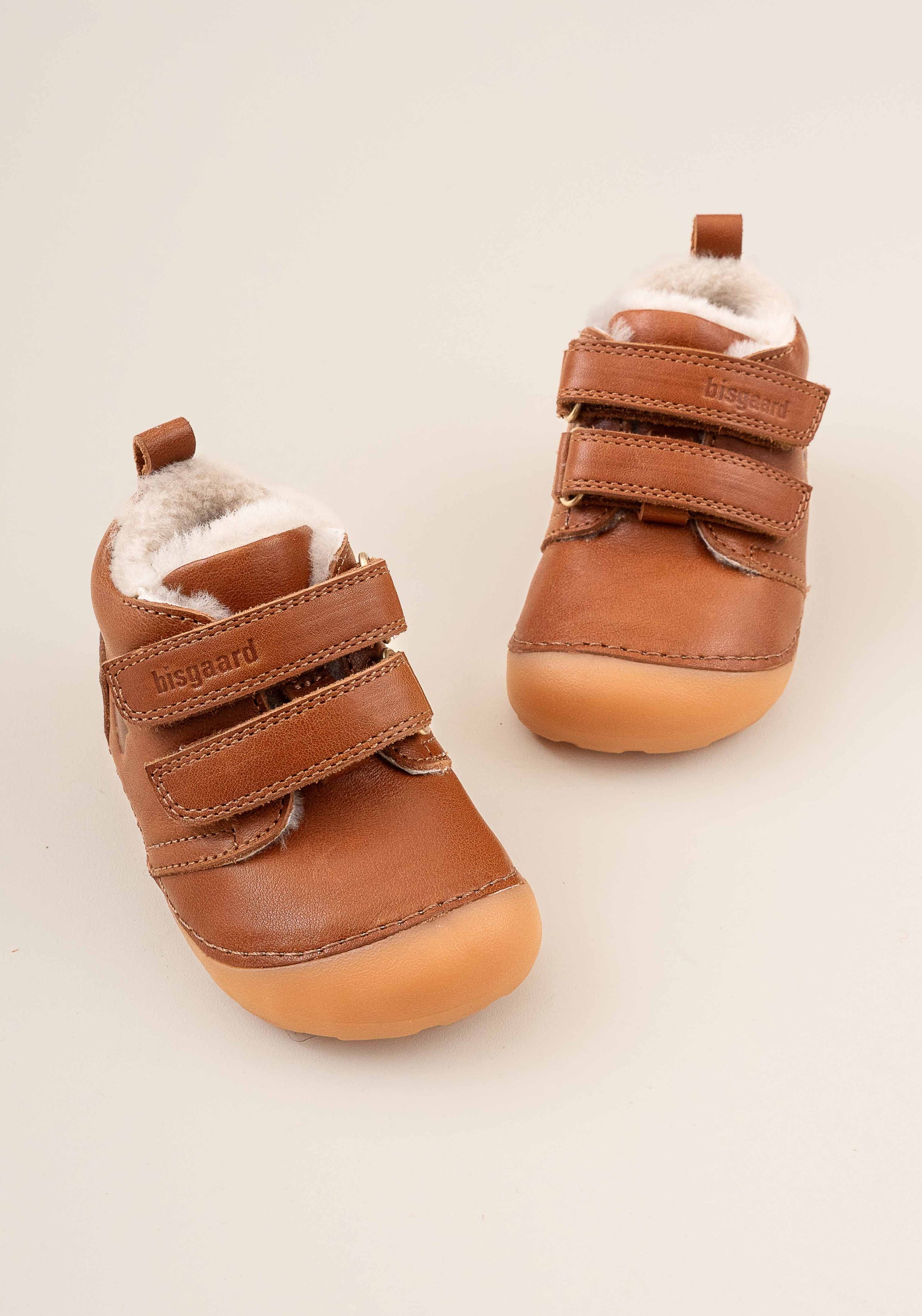 Ghete Barefoot îmblănite - Carter Cognac