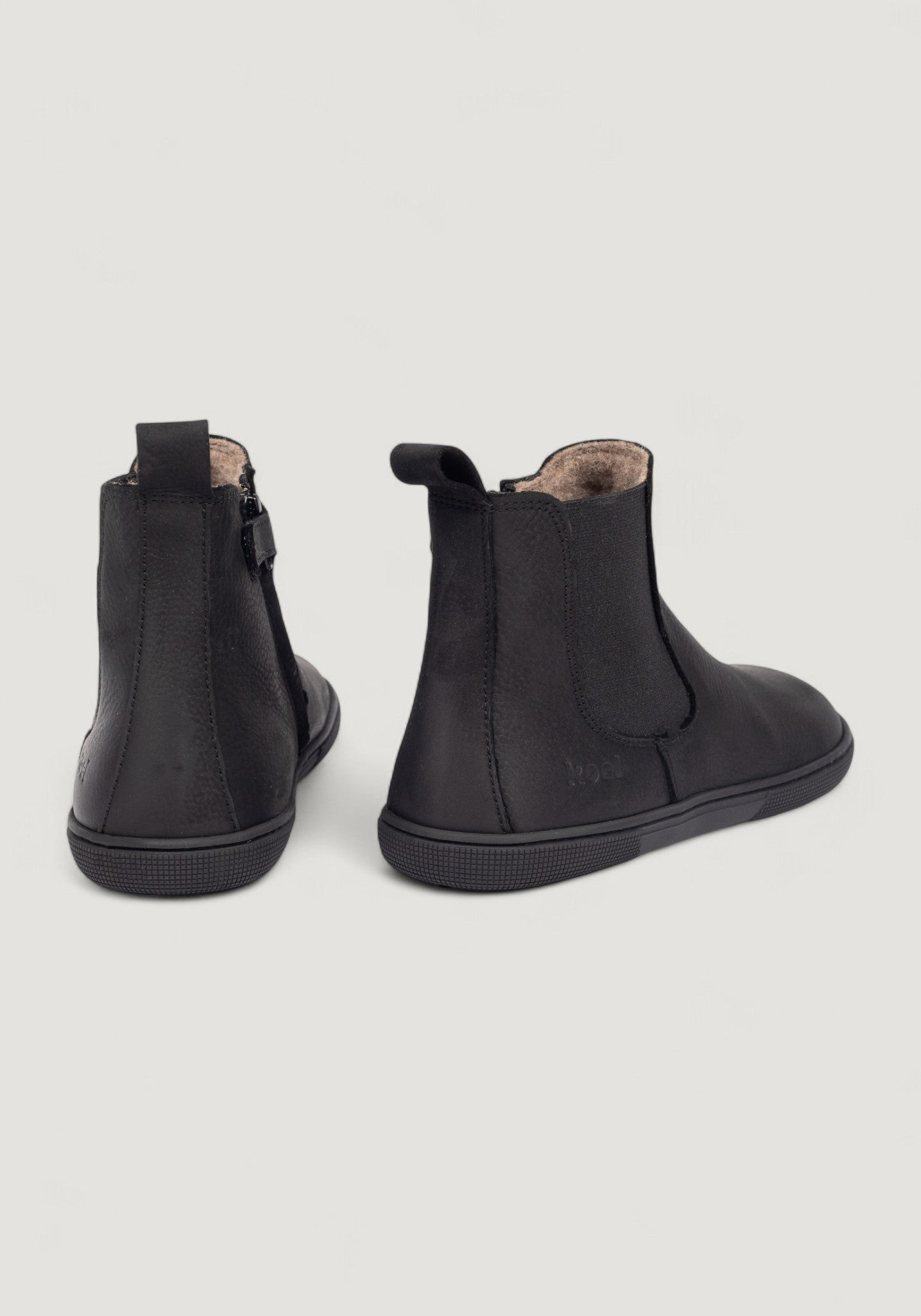 Ghete Barefoot îmblănite - Filas Black