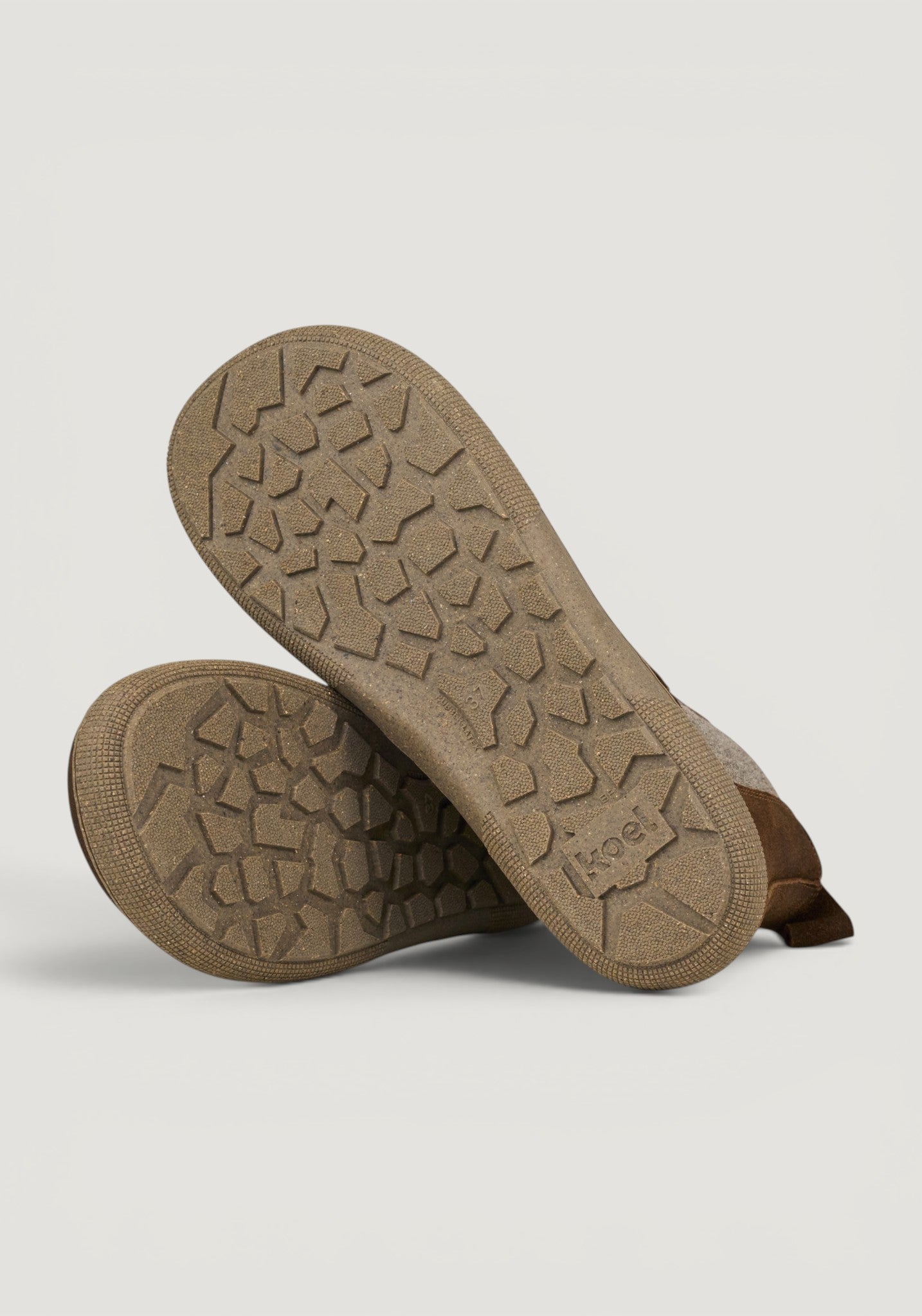 Ghete Barefoot îmblănite - Filas Cognac