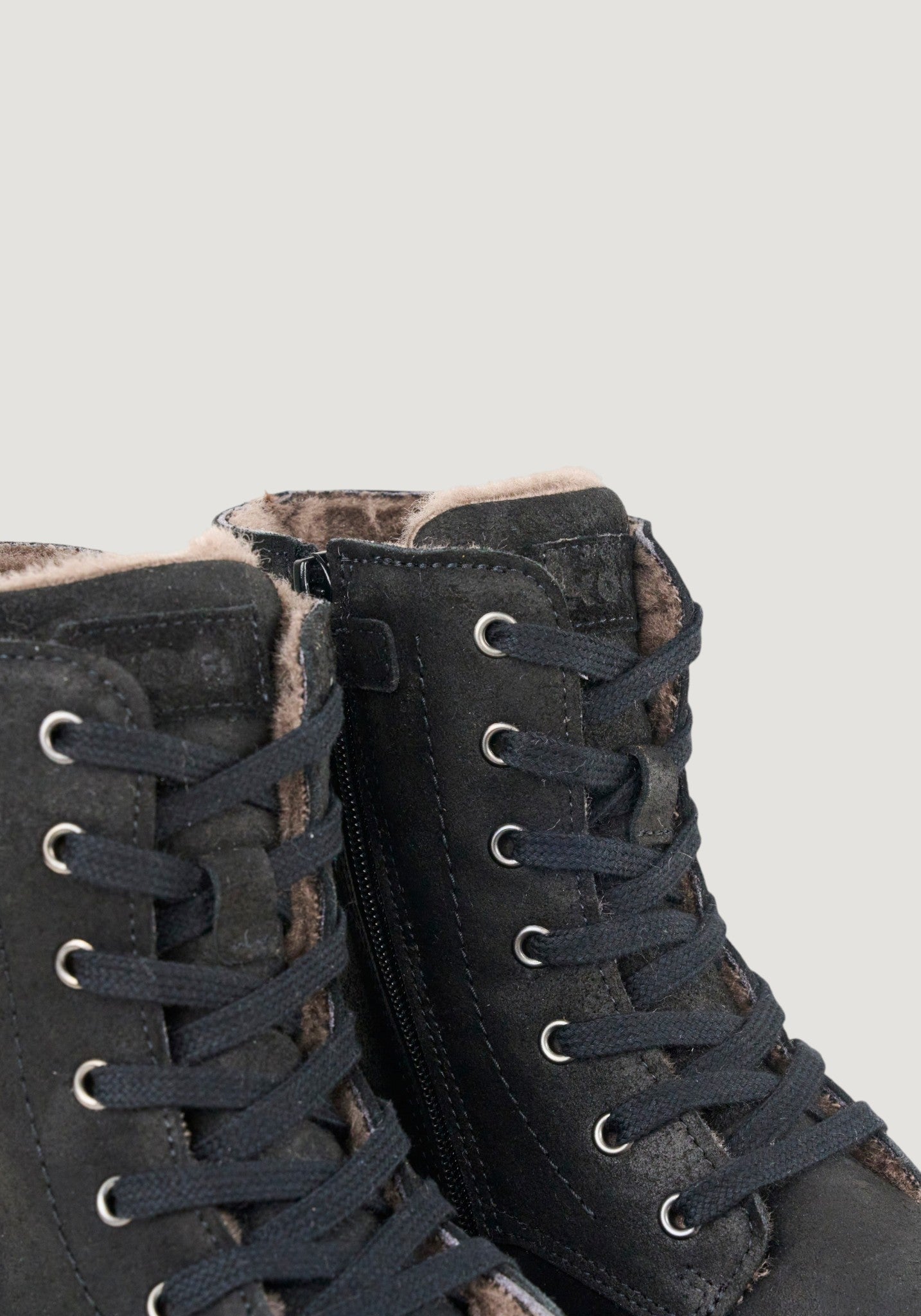 Ghete Barefoot îmblănite - Galyon Black